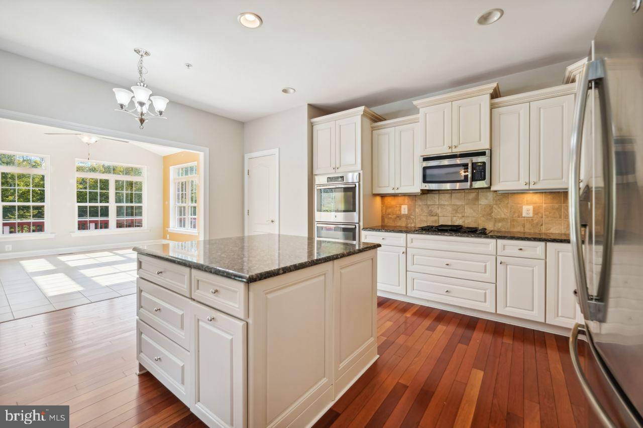 COACHMAN'S PATH - Residential