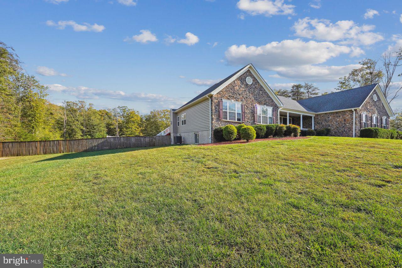 COACHMAN'S PATH - Residential