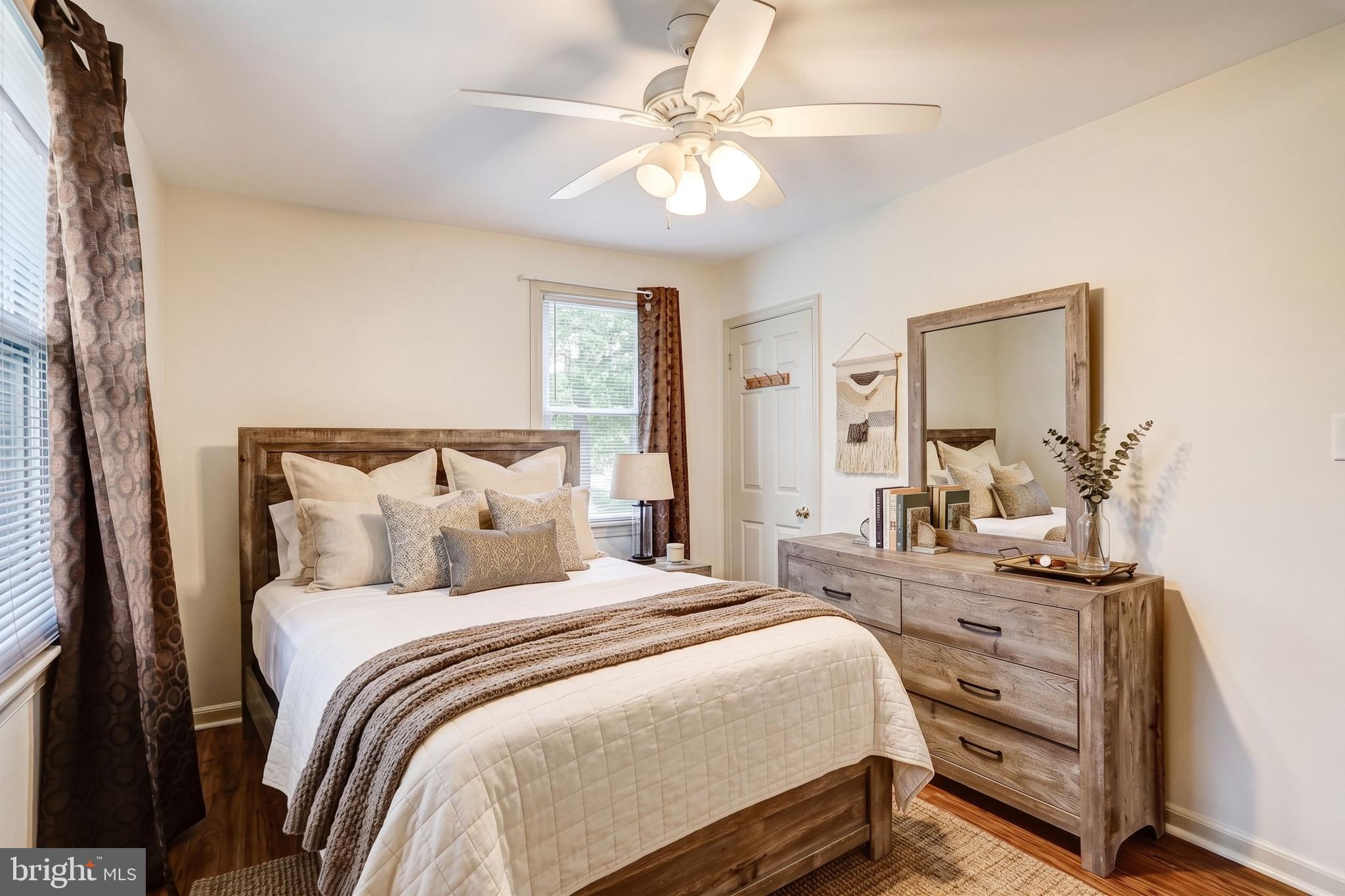 ANDREWS MANOR - Residential