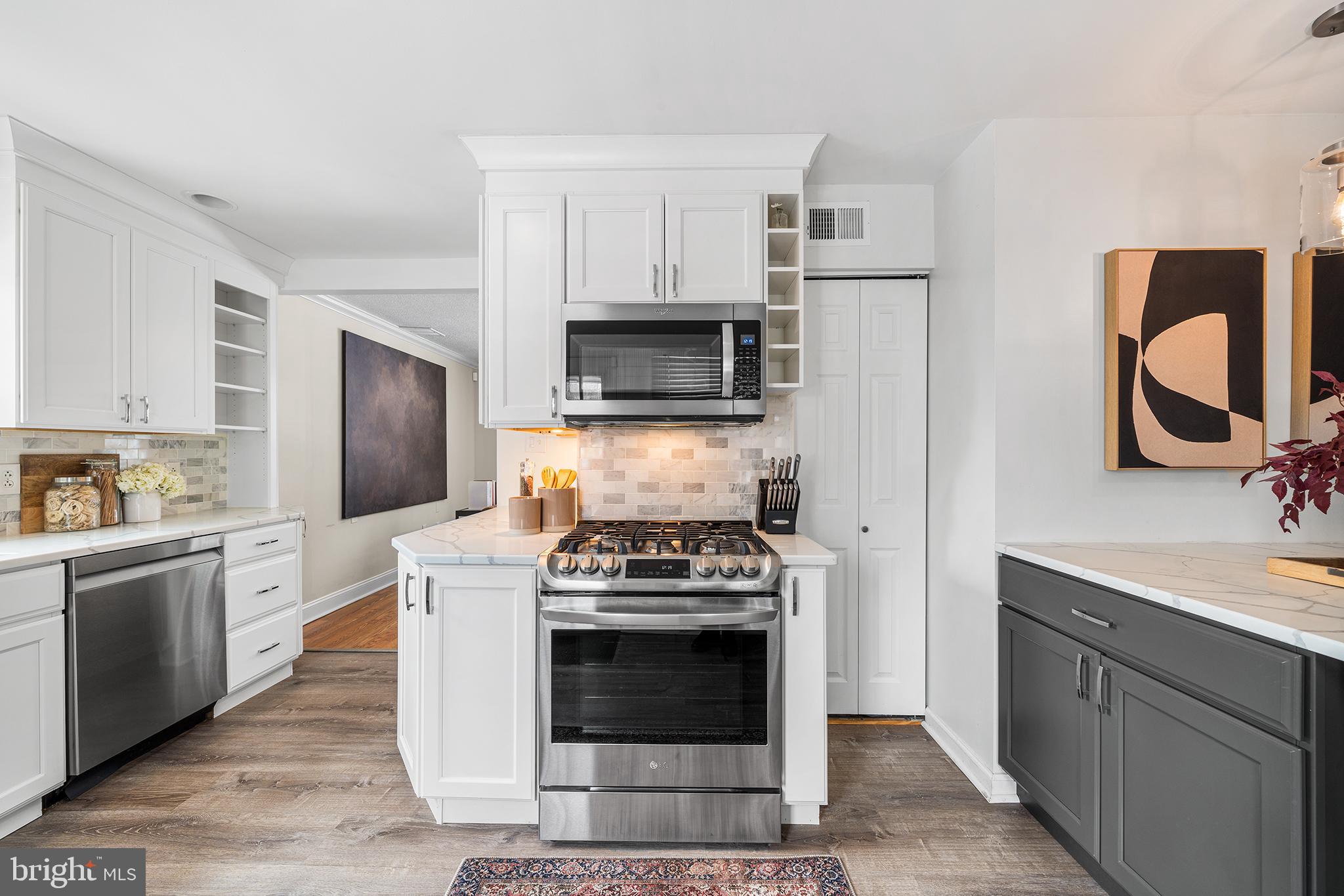 PAOLI GARDENS - Residential