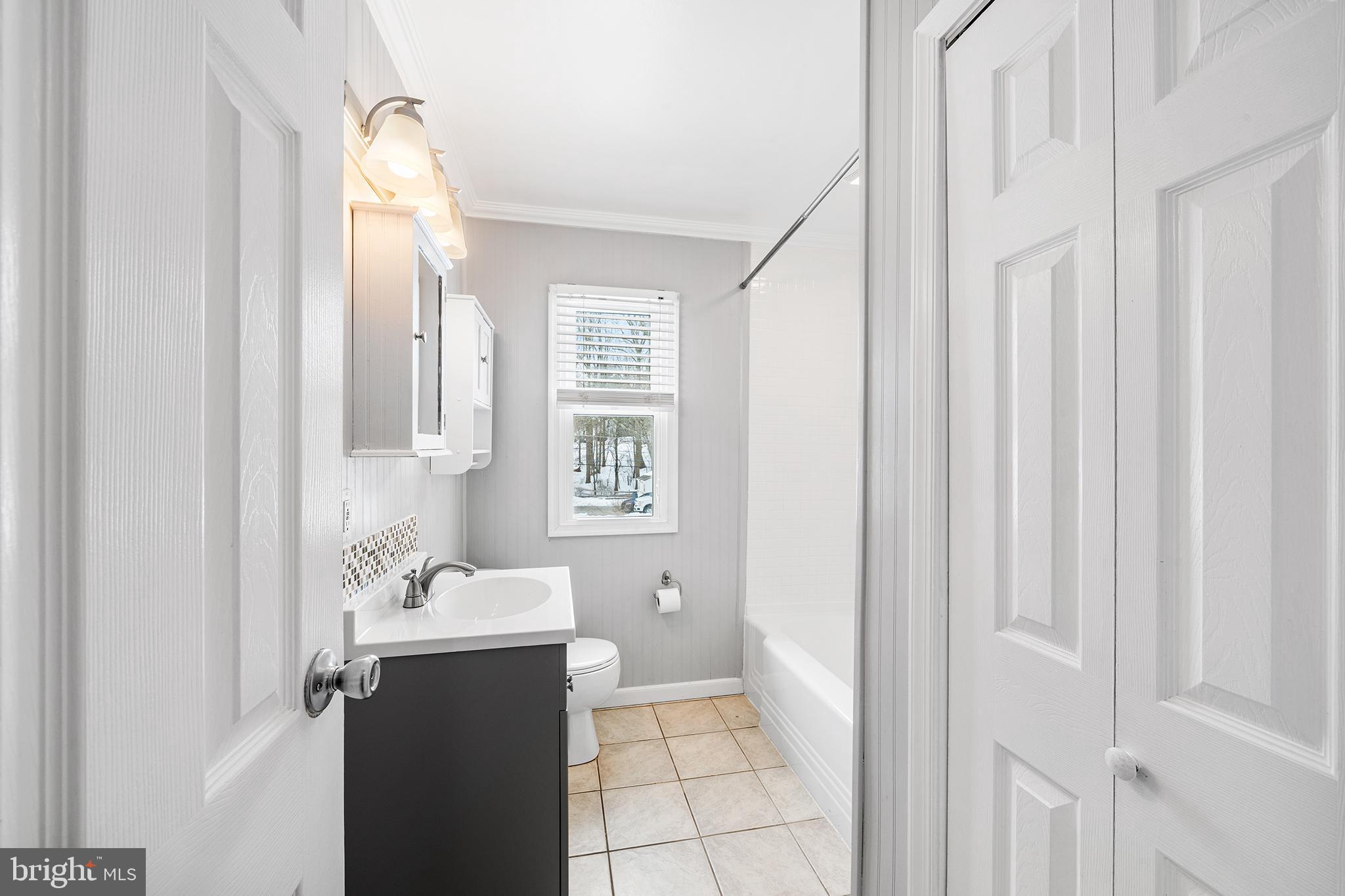 PAOLI GARDENS - Residential