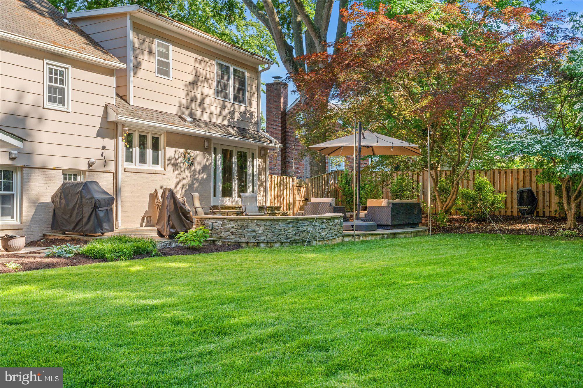 1106 ALDEN ROAD