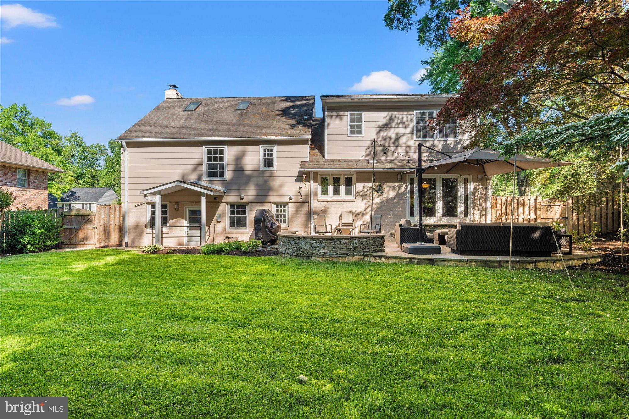 1106 ALDEN ROAD