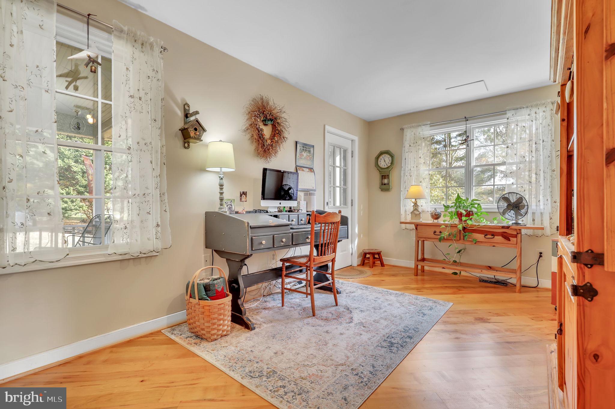 COUNTRY SPRINGS - Residential