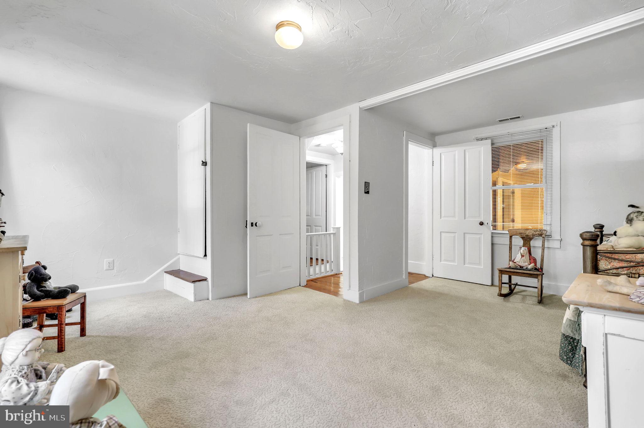 COUNTRY SPRINGS - Residential