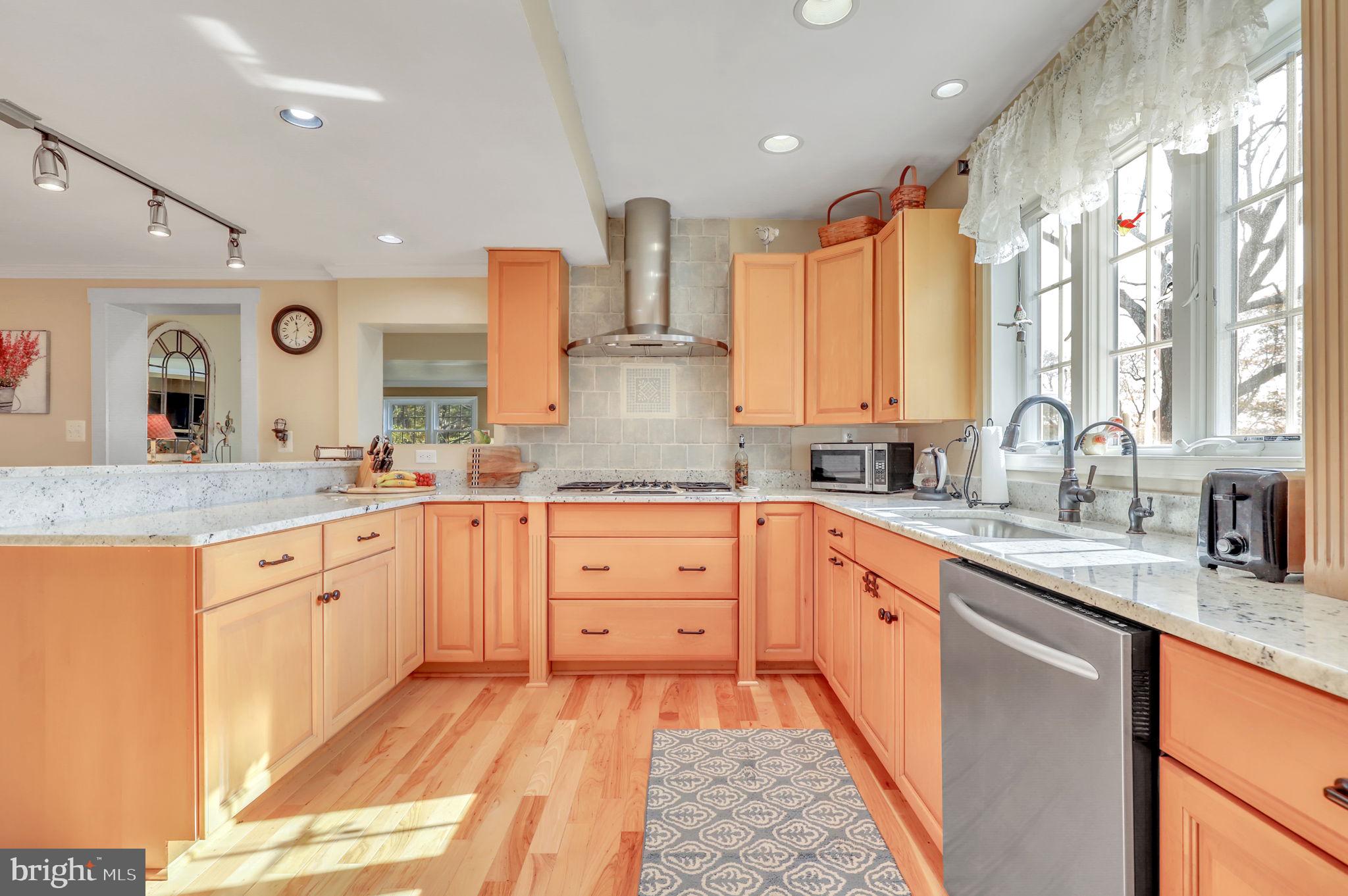 COUNTRY SPRINGS - Residential