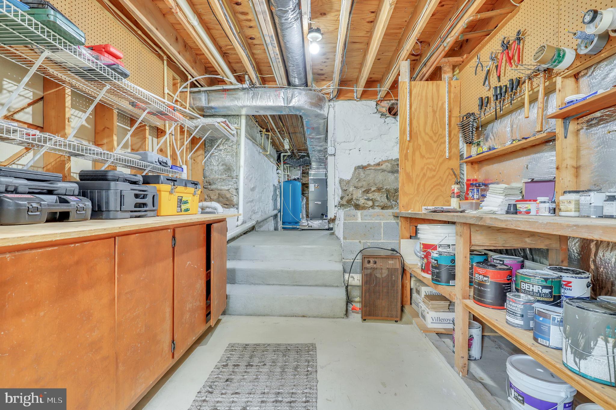 COUNTRY SPRINGS - Residential