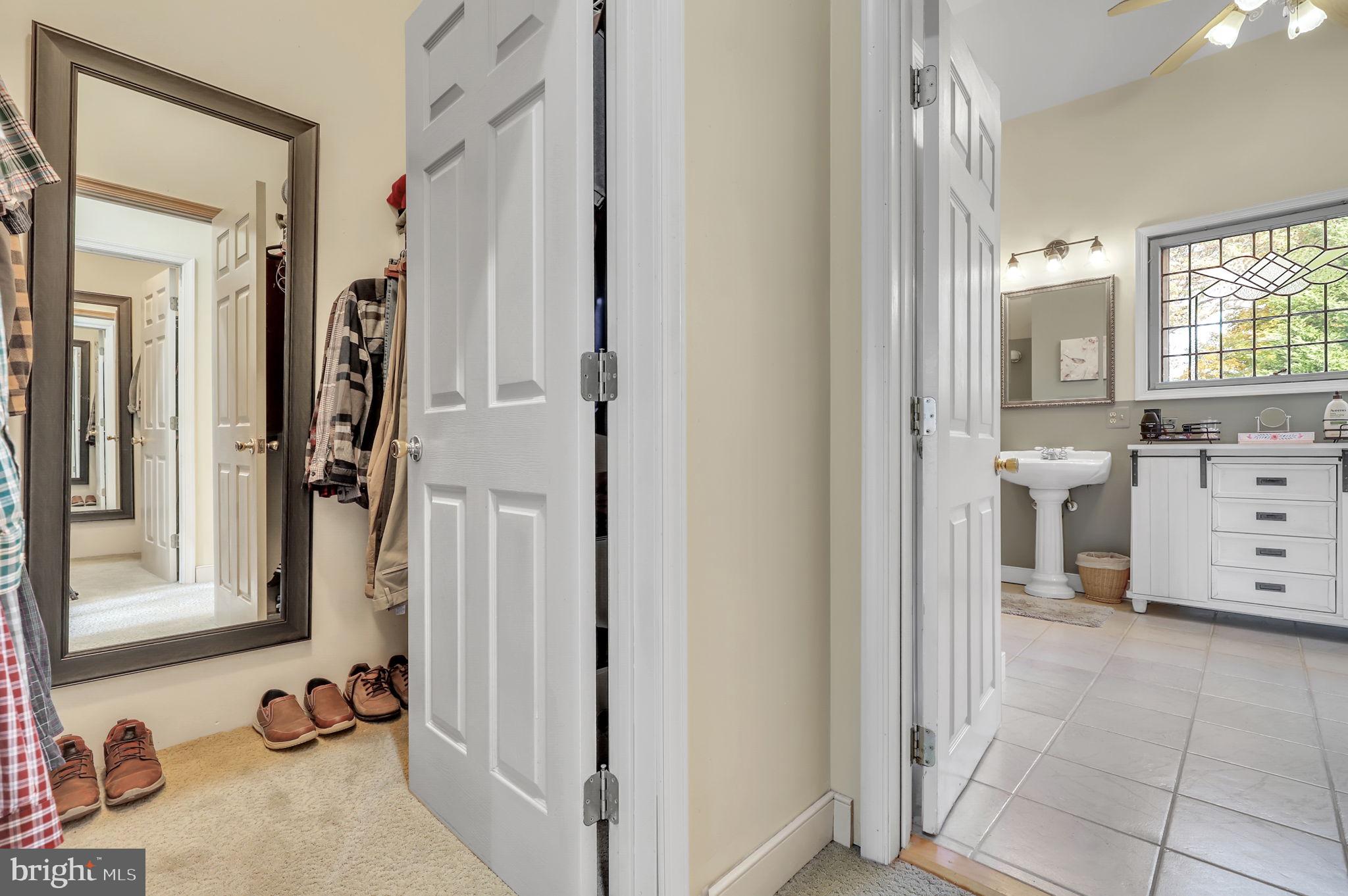 COUNTRY SPRINGS - Residential