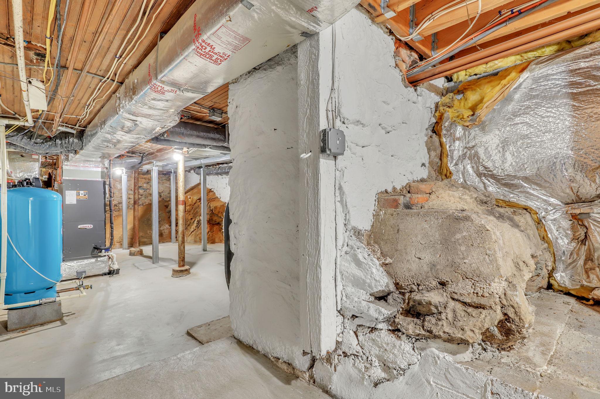 COUNTRY SPRINGS - Residential