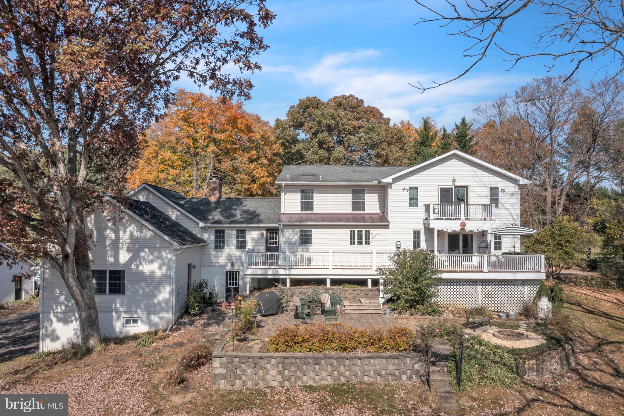 COUNTRY SPRINGS - Residential