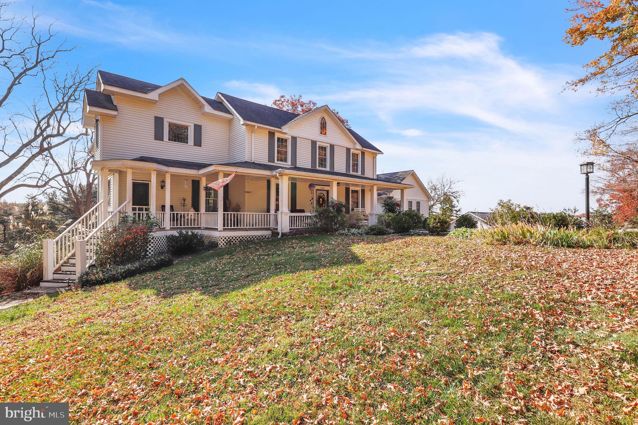 COUNTRY SPRINGS - Residential