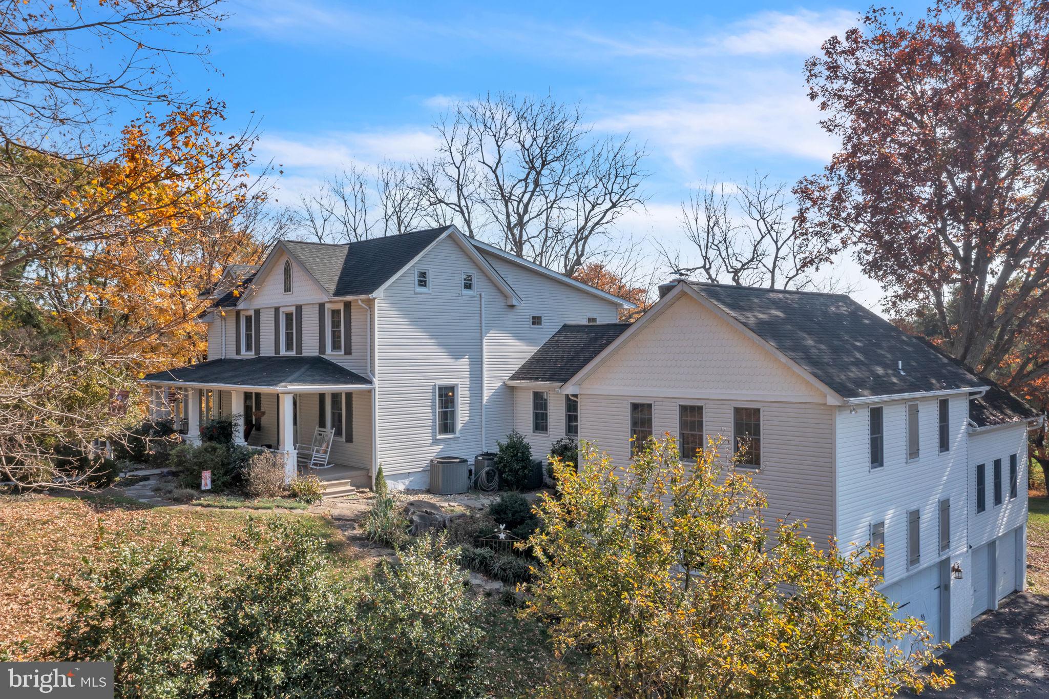 COUNTRY SPRINGS - Residential