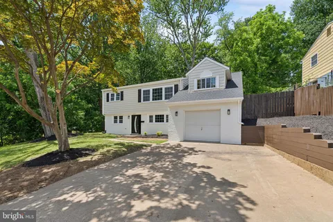 3521 Forestdale Avenue, Woodbridge, VA MLS: VAPW2095416