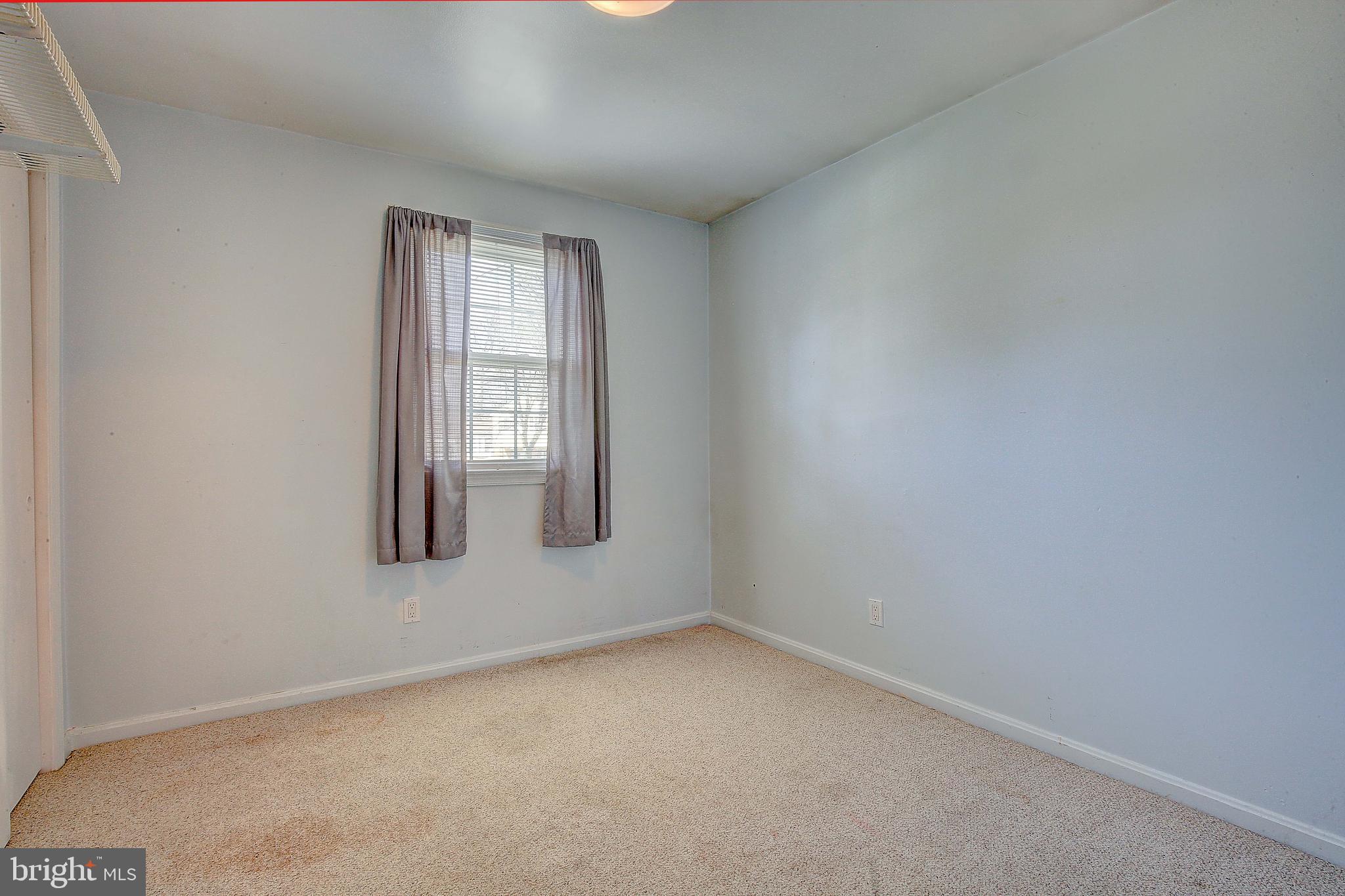 COUNTRY CLUB SOUTH - Residential