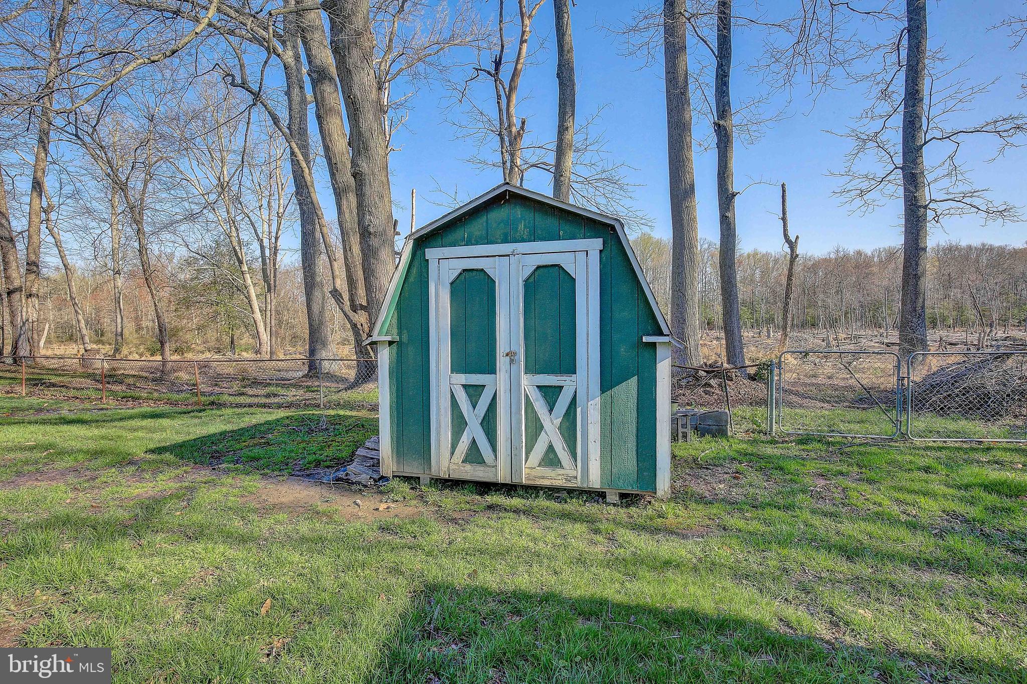 COUNTRY CLUB SOUTH - Residential