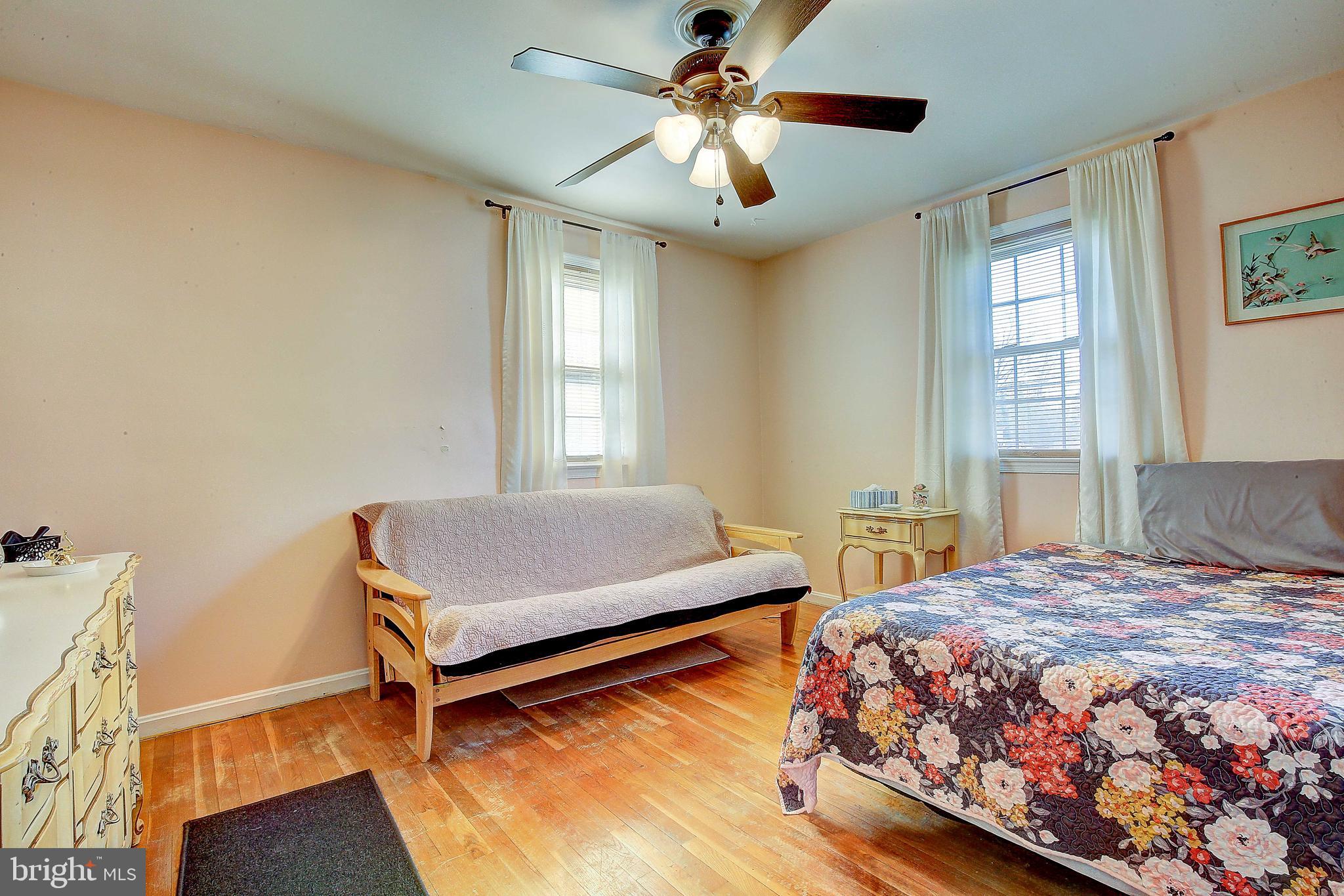 COUNTRY CLUB SOUTH - Residential