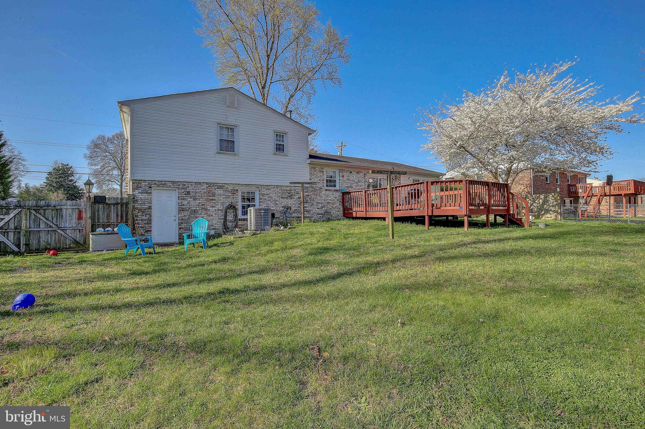 COUNTRY CLUB SOUTH - Residential