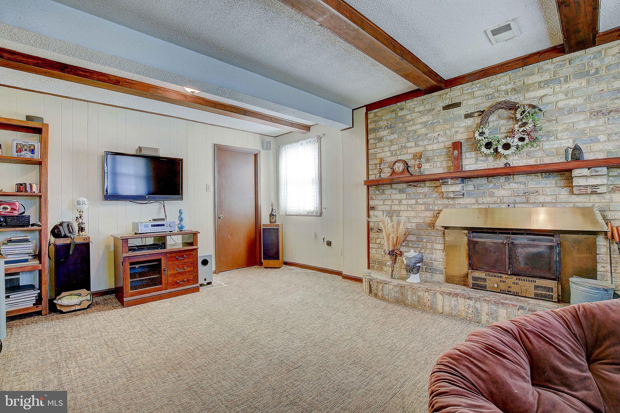 COUNTRY CLUB SOUTH - Residential