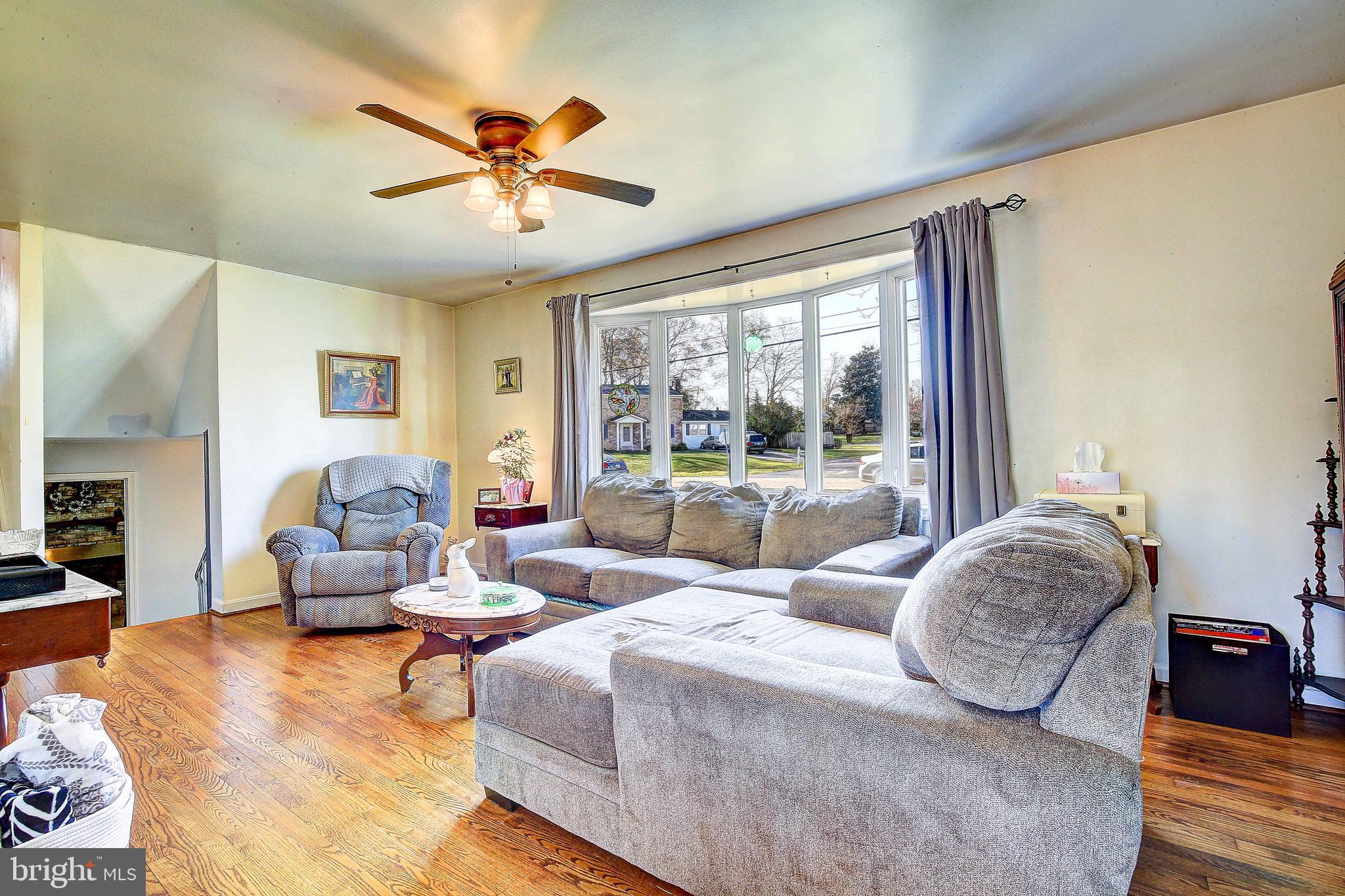 COUNTRY CLUB SOUTH - Residential