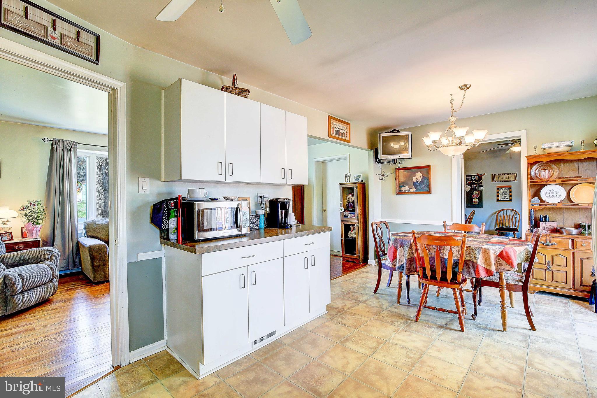 COUNTRY CLUB SOUTH - Residential