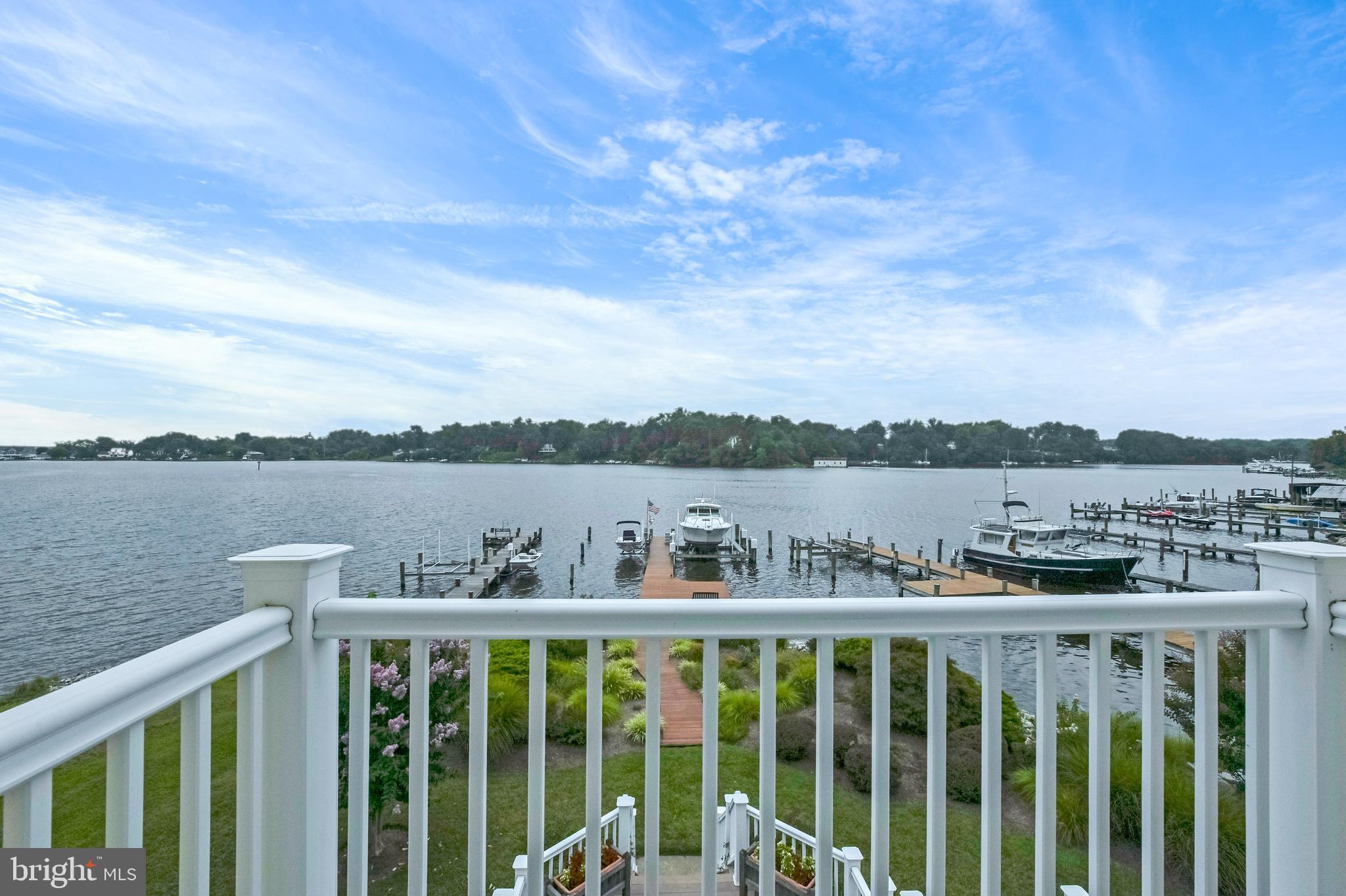 SOUTH RIVER - Residential