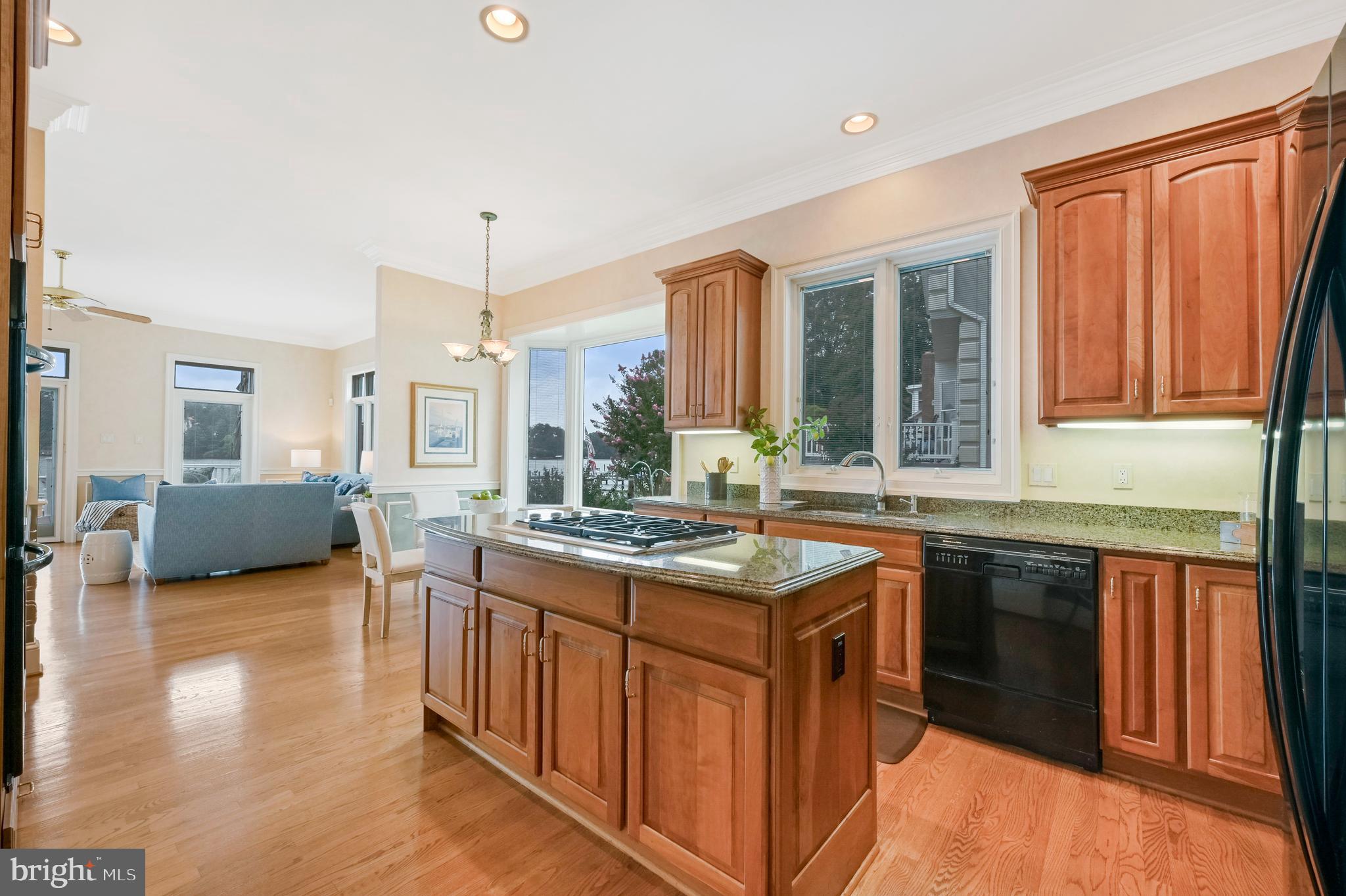 SOUTH RIVER - Residential