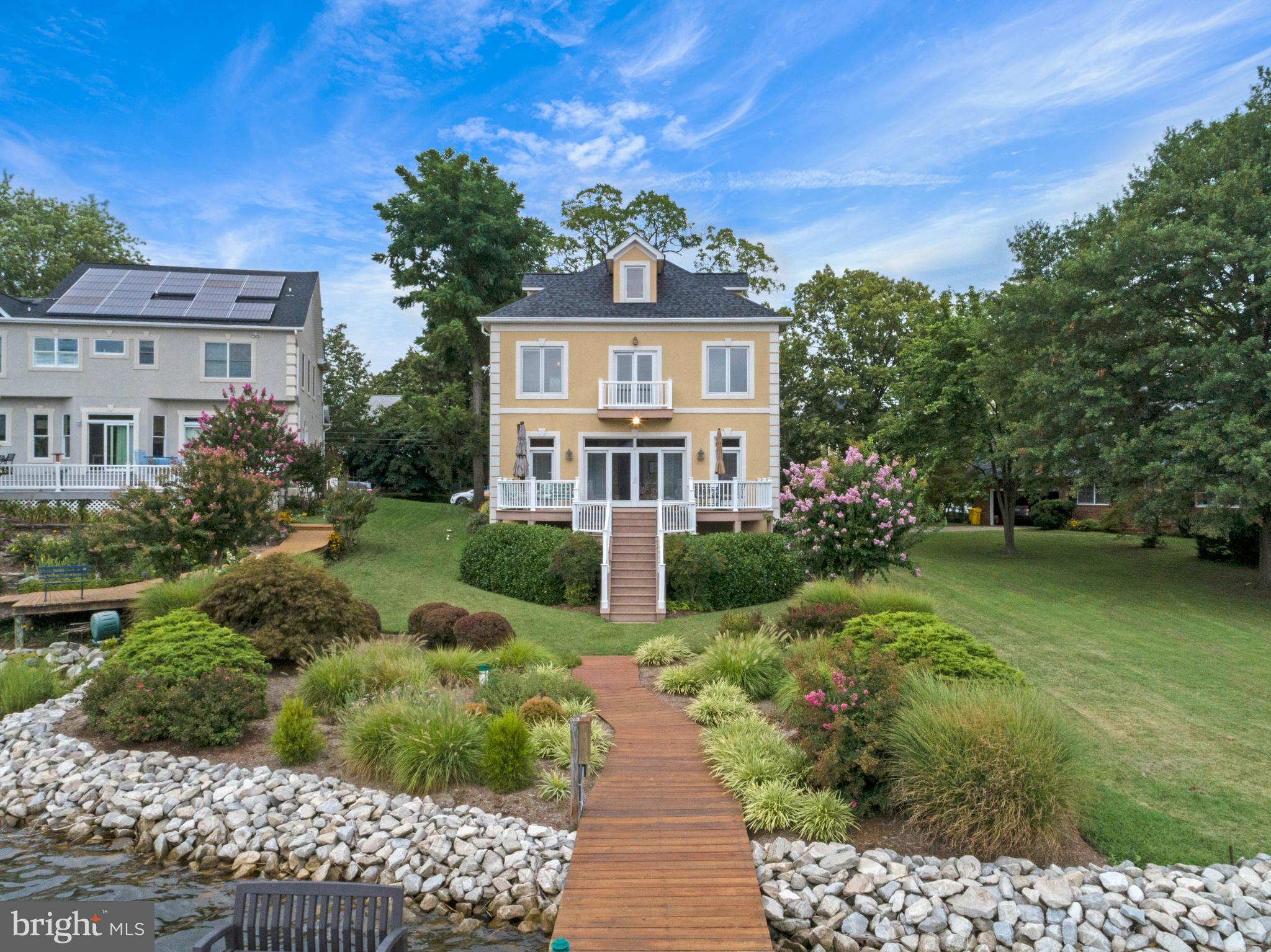 SOUTH RIVER - Residential