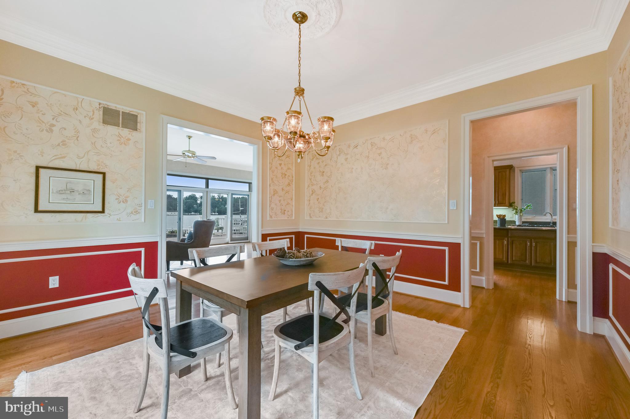 SOUTH RIVER - Residential