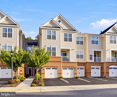 Photo of 23245 Milltown Knoll Square #112, ASHBURN, VA 20148 (MLS # VALO2133314)