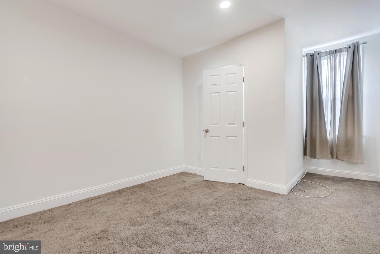 MCELDERRY PARK - Residential Lease