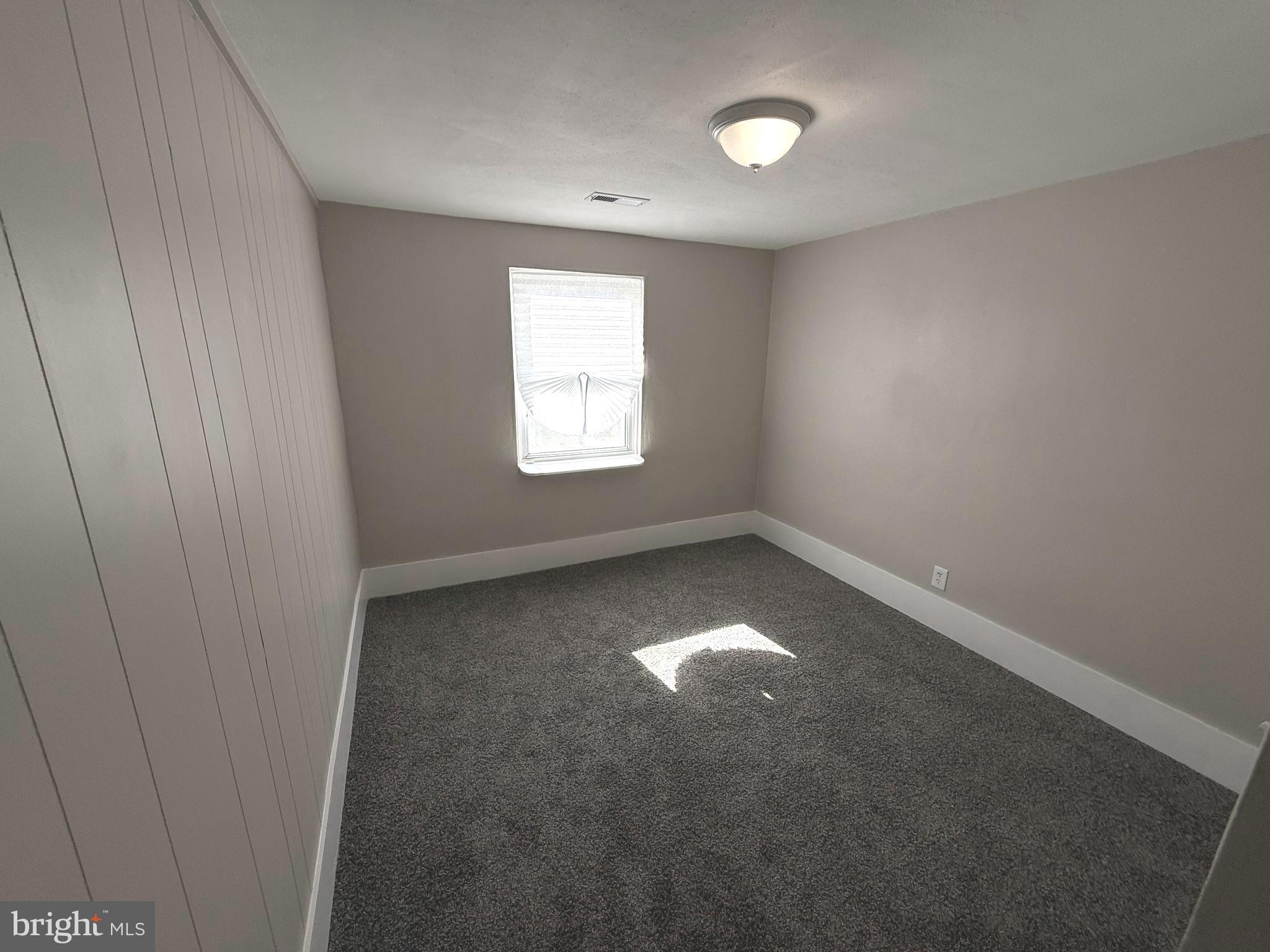 COLLINS PARK - Residential