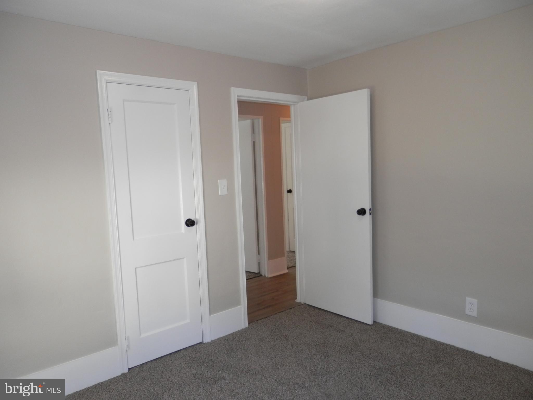 COLLINS PARK - Residential