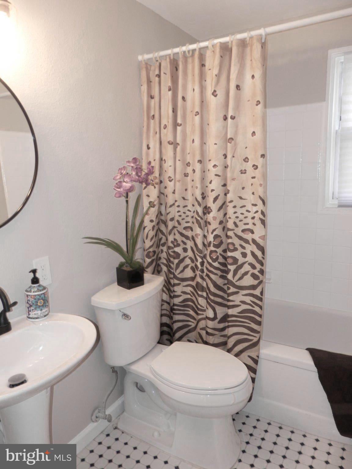 COLLINS PARK - Residential