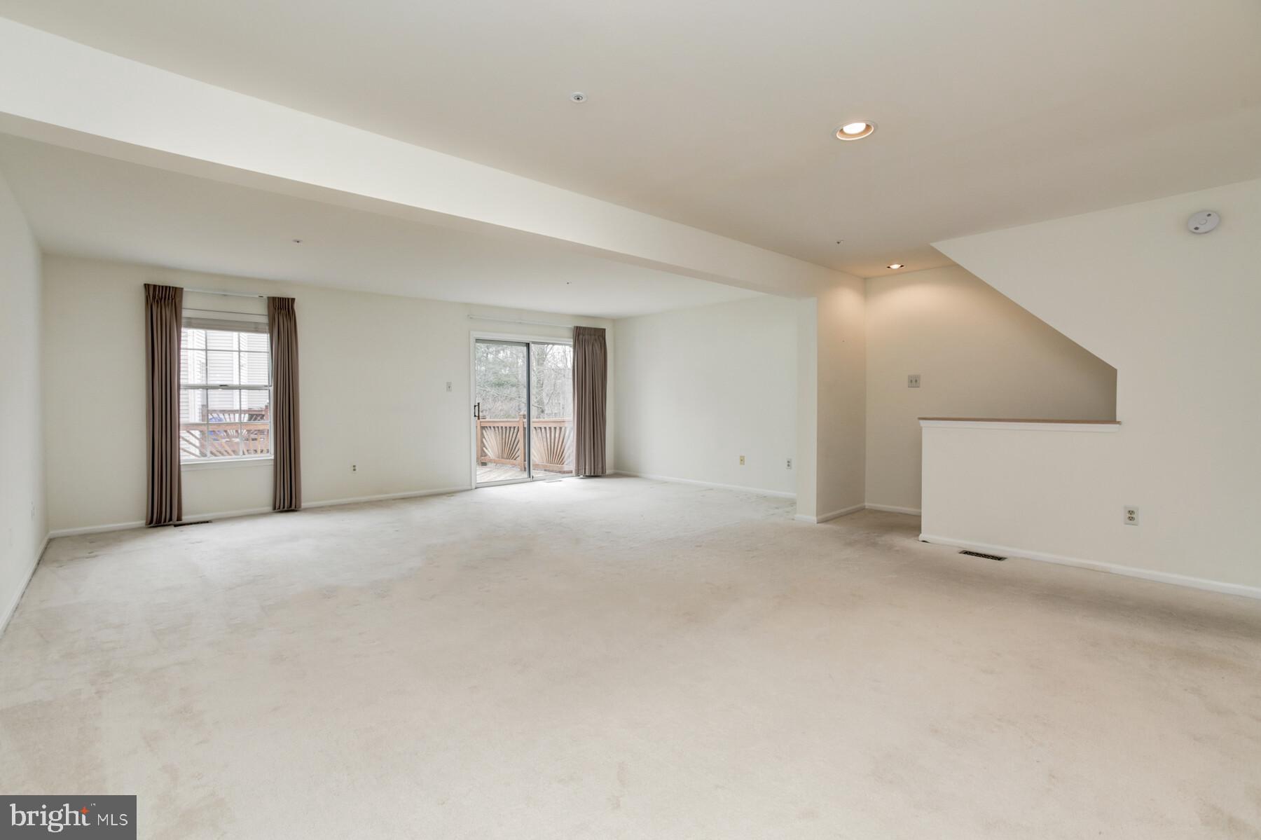 HICKORY RIDGE - Residential Lease