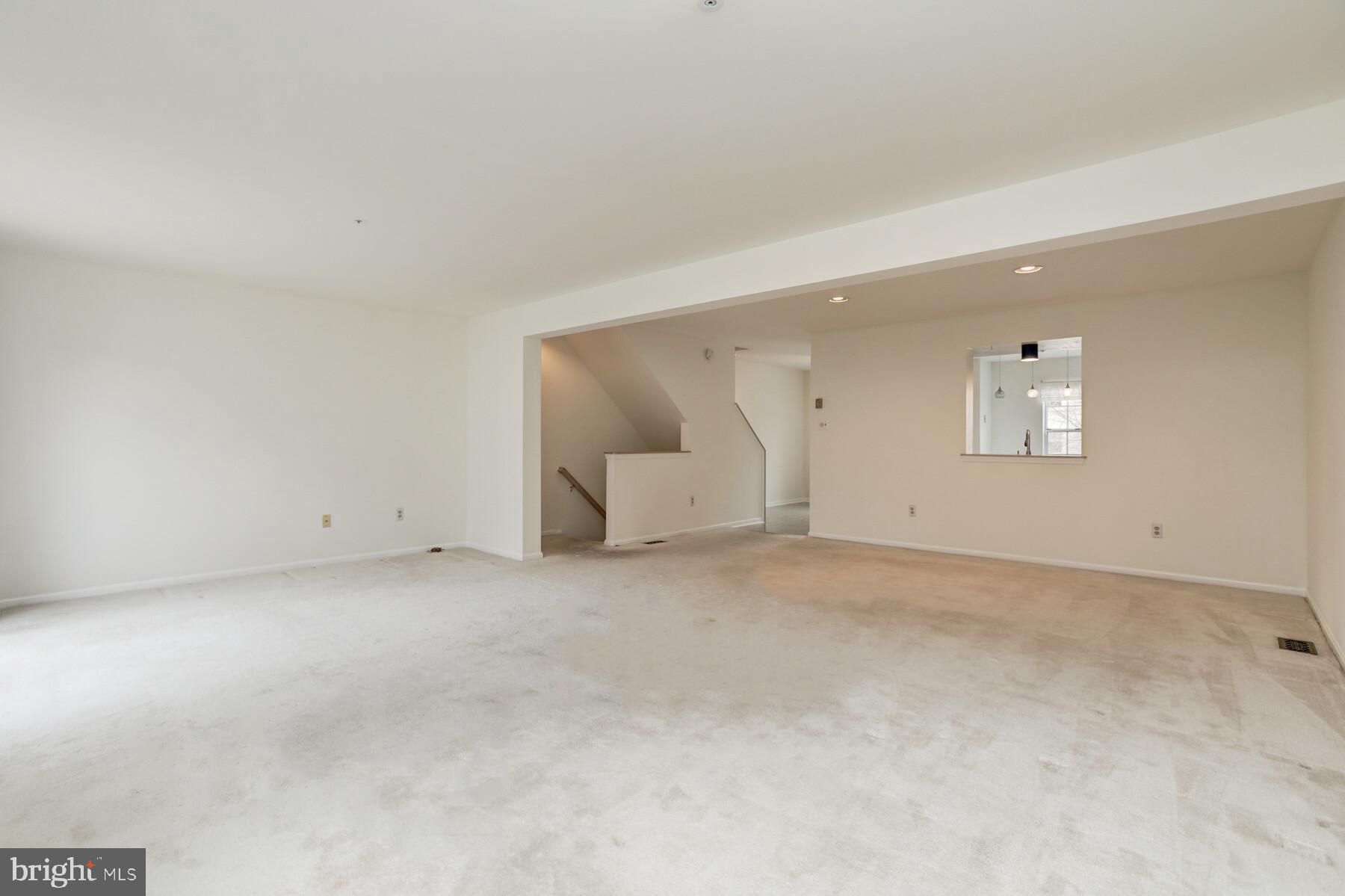 HICKORY RIDGE - Residential Lease