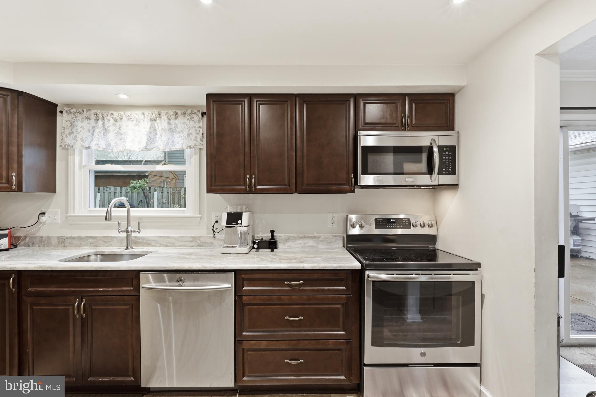 STERLING - Residential