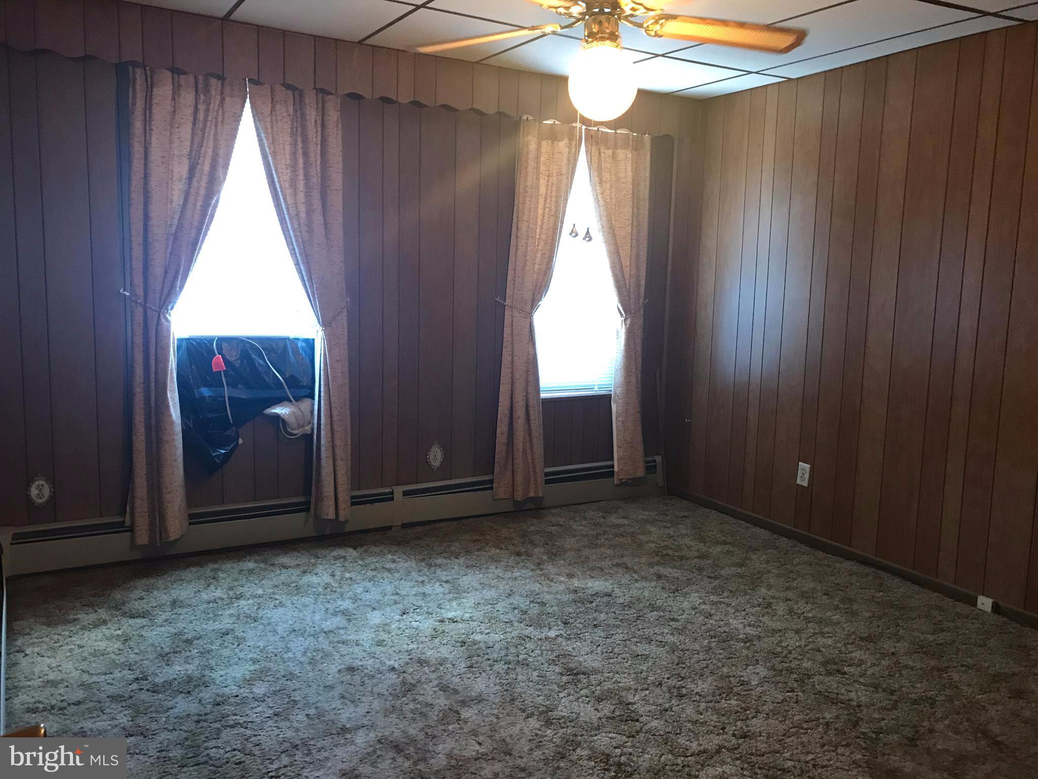 HIGHLANDTOWN - Residential