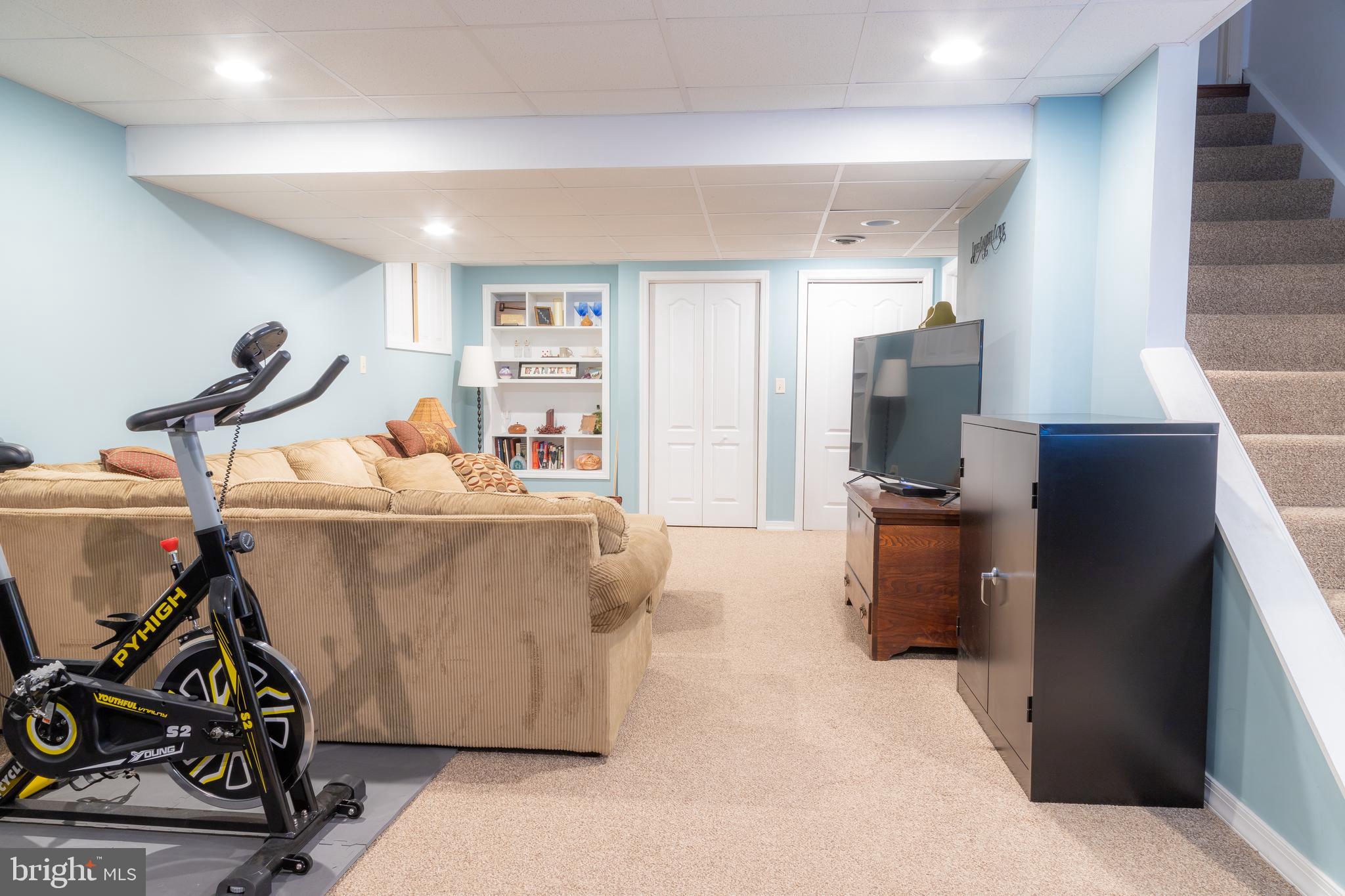 FURNACE KNOLL - Residential