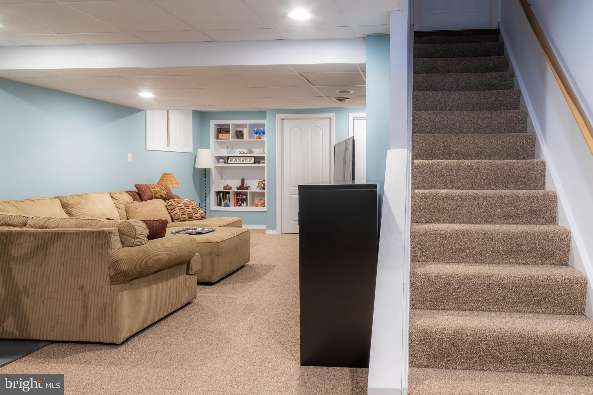 FURNACE KNOLL - Residential