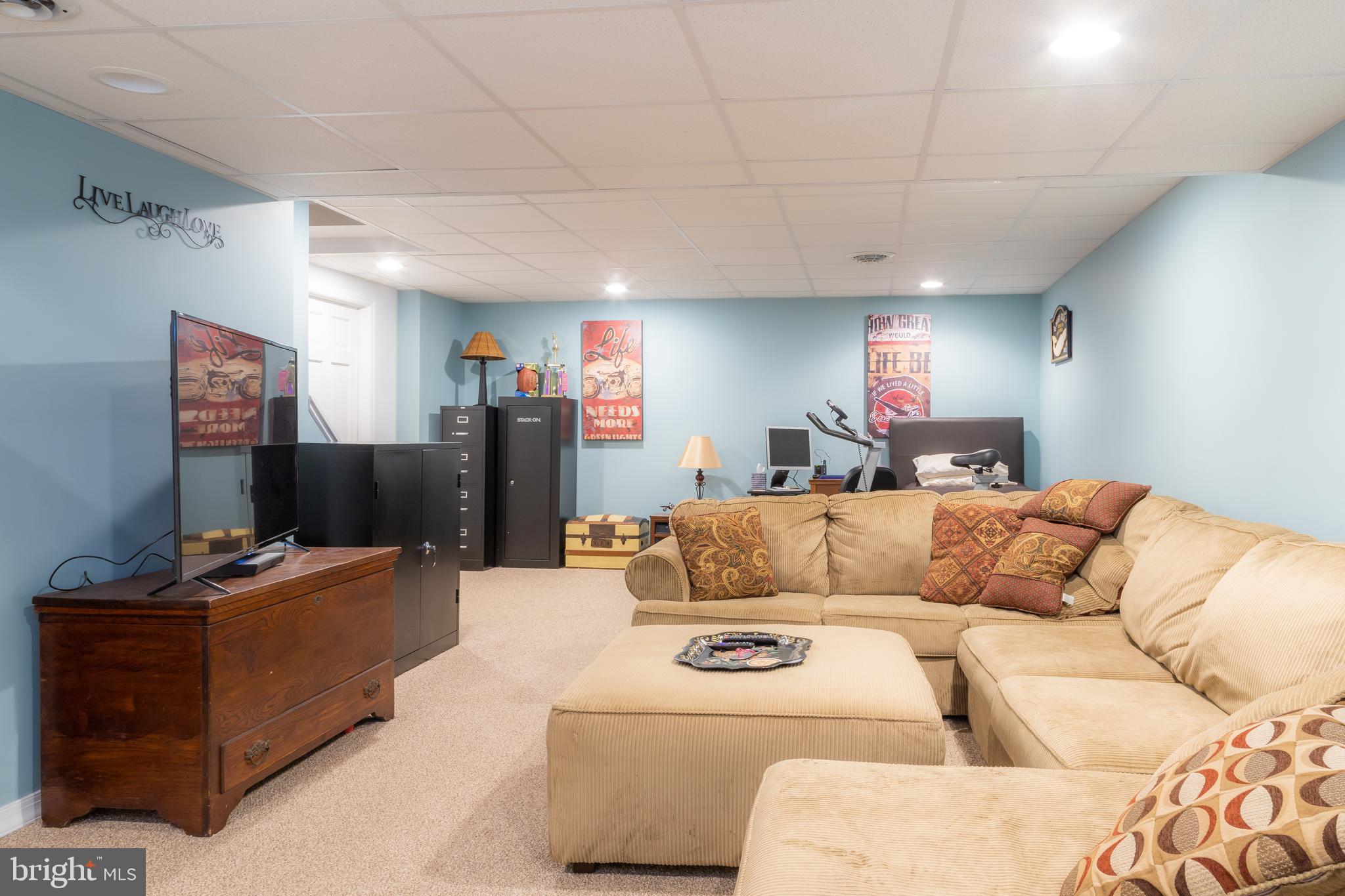 FURNACE KNOLL - Residential