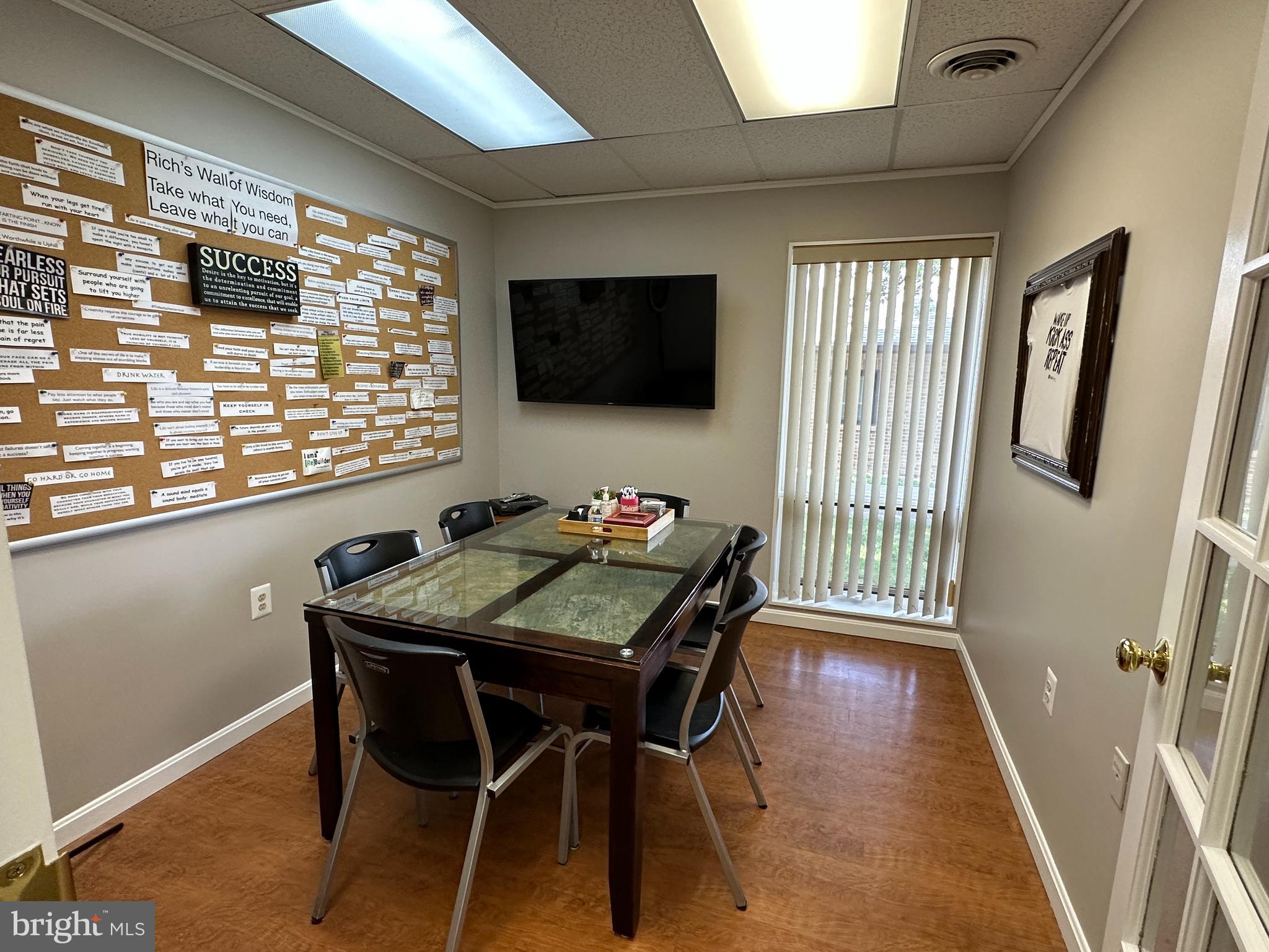 LAKE RIDGE EXECUTIVE PARK - Commercial Sale