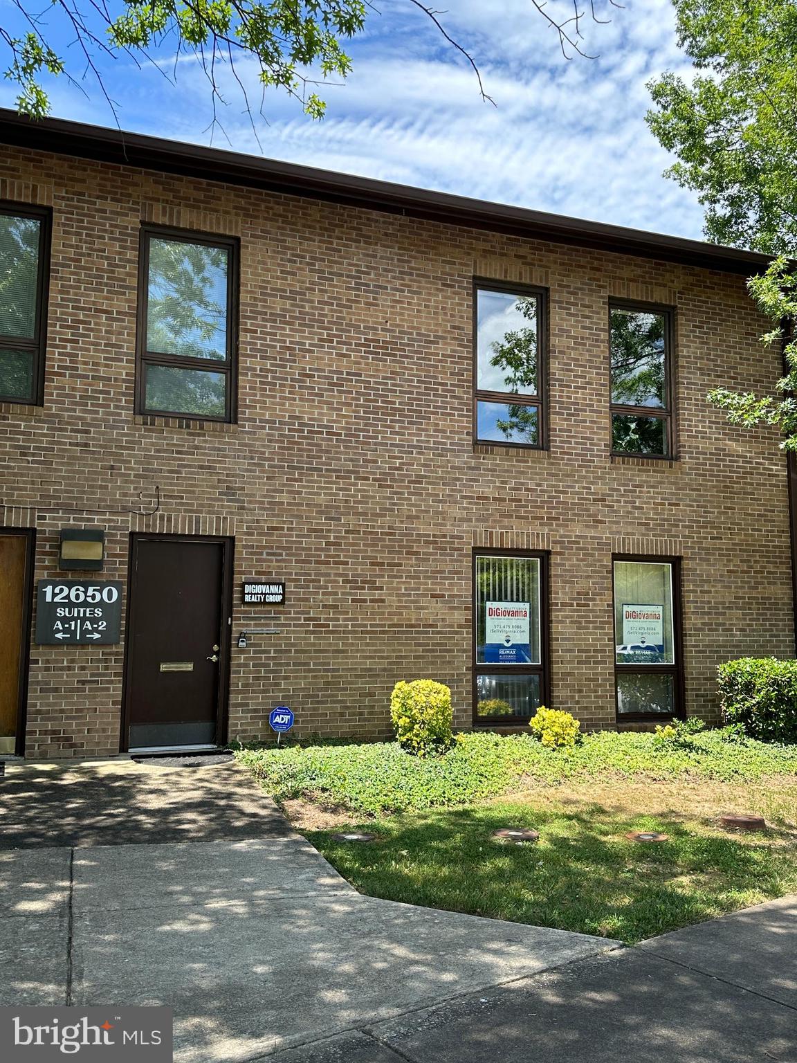 LAKE RIDGE EXECUTIVE PARK - Commercial Sale