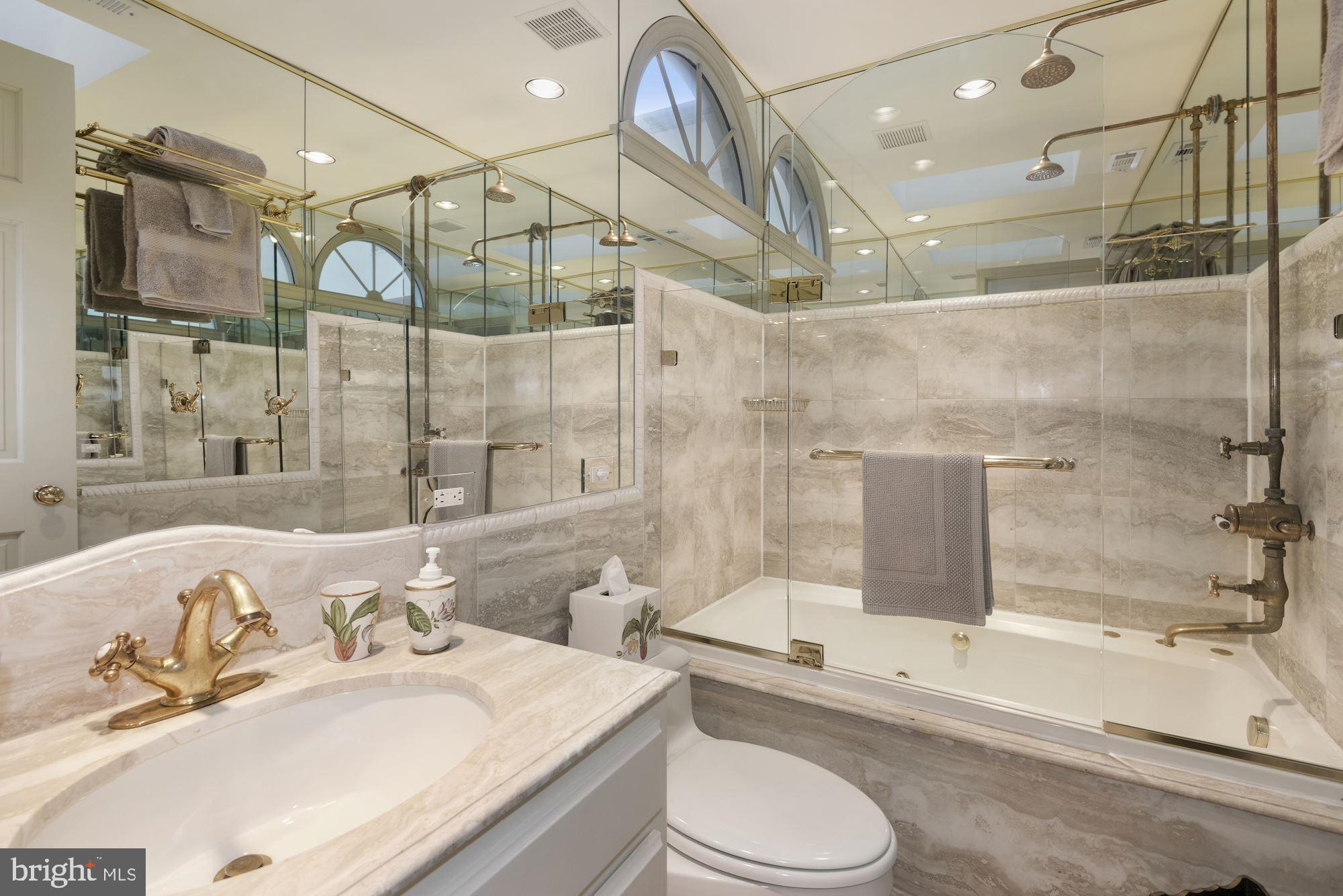 OLD TOWN - Residential