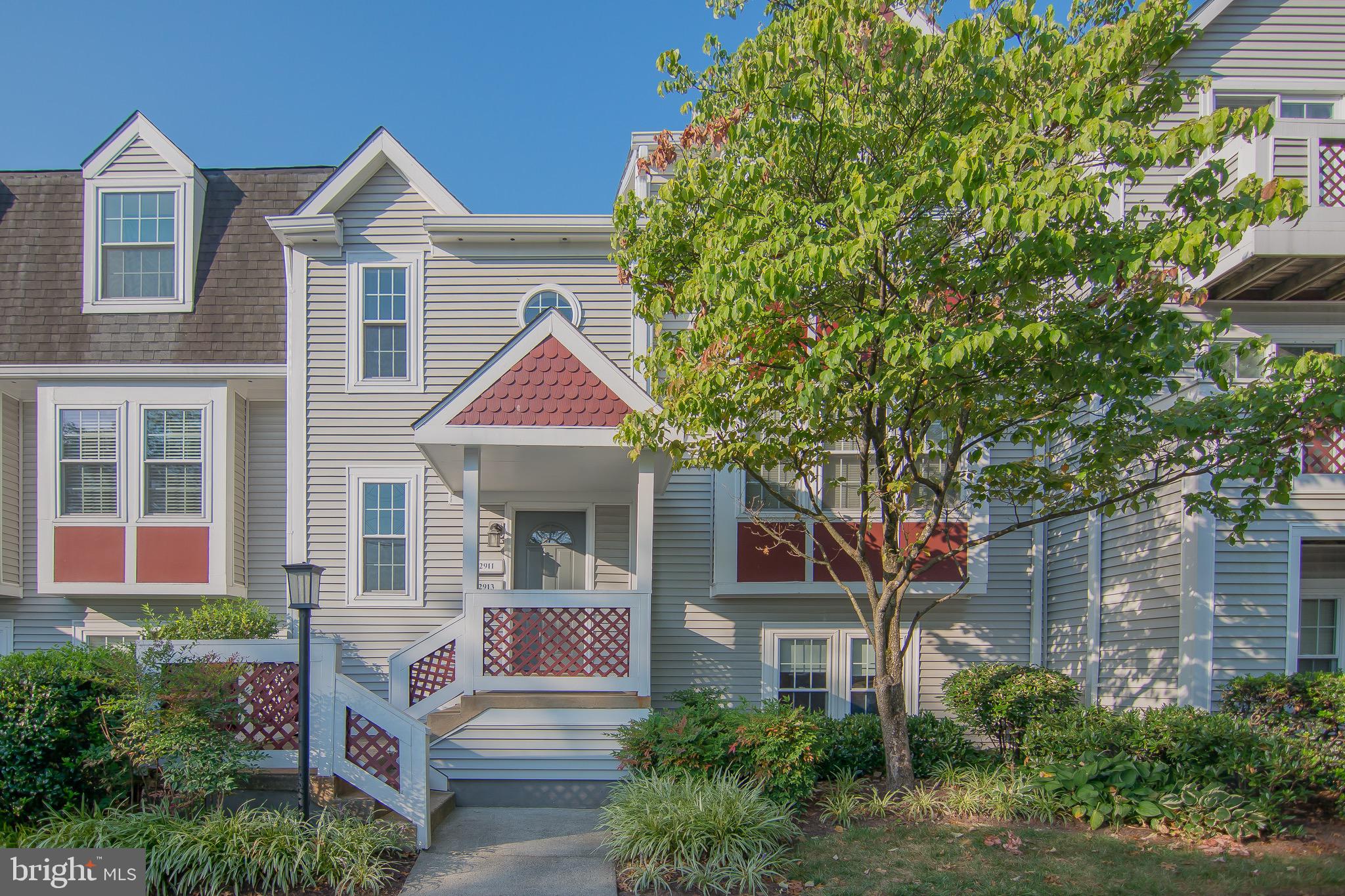 GRAYS POINTE - Residential Lease