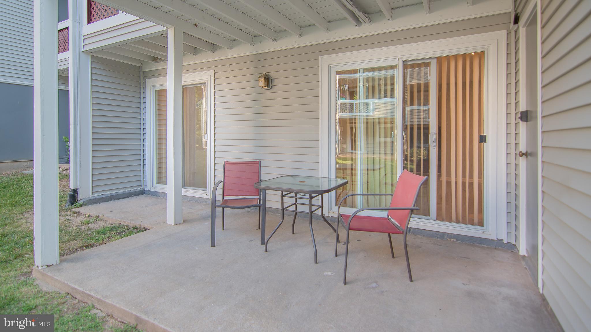 GRAYS POINTE - Residential Lease