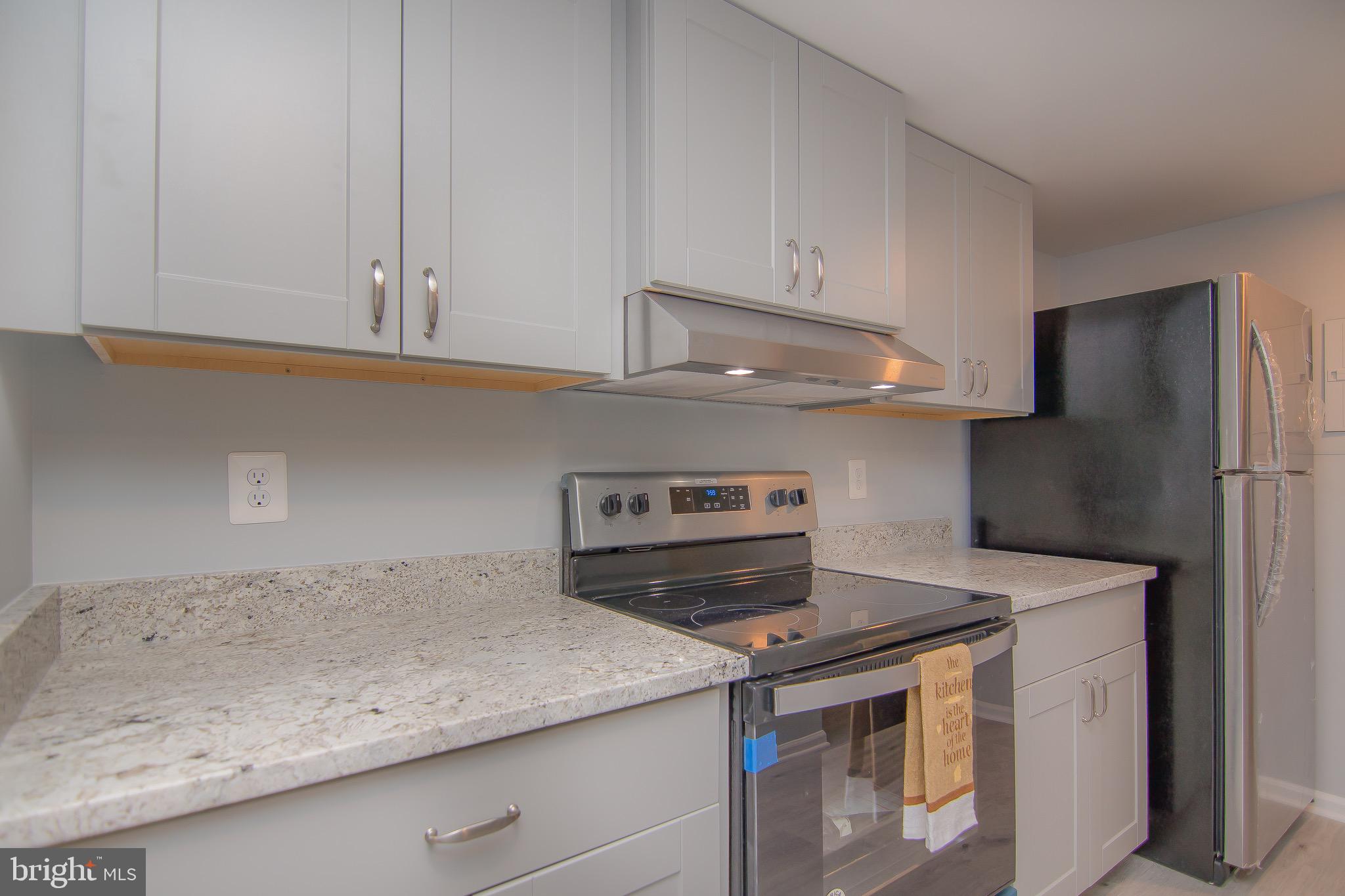 GRAYS POINTE - Residential Lease