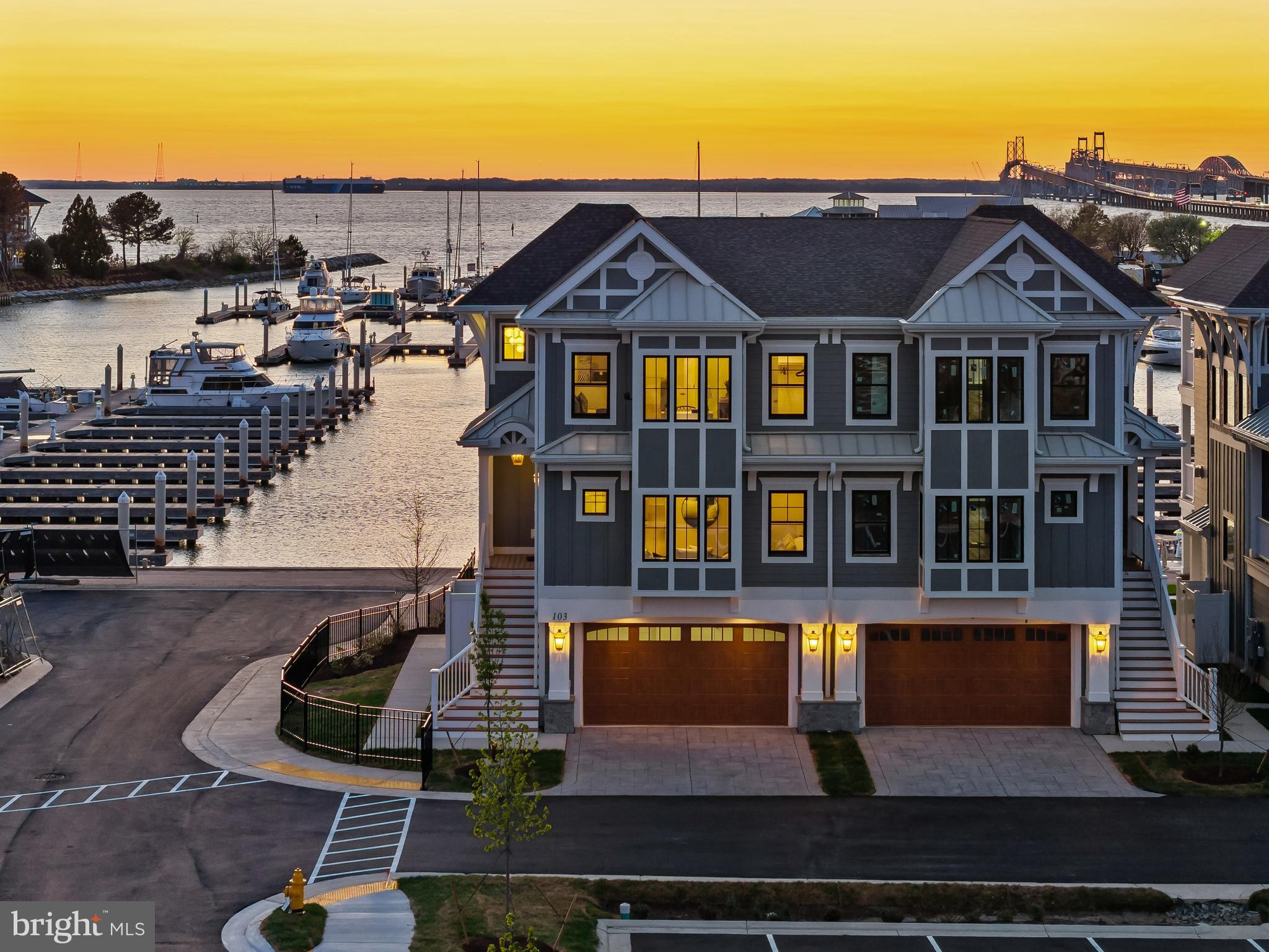 BAY BRIDGE MARINA - Residential