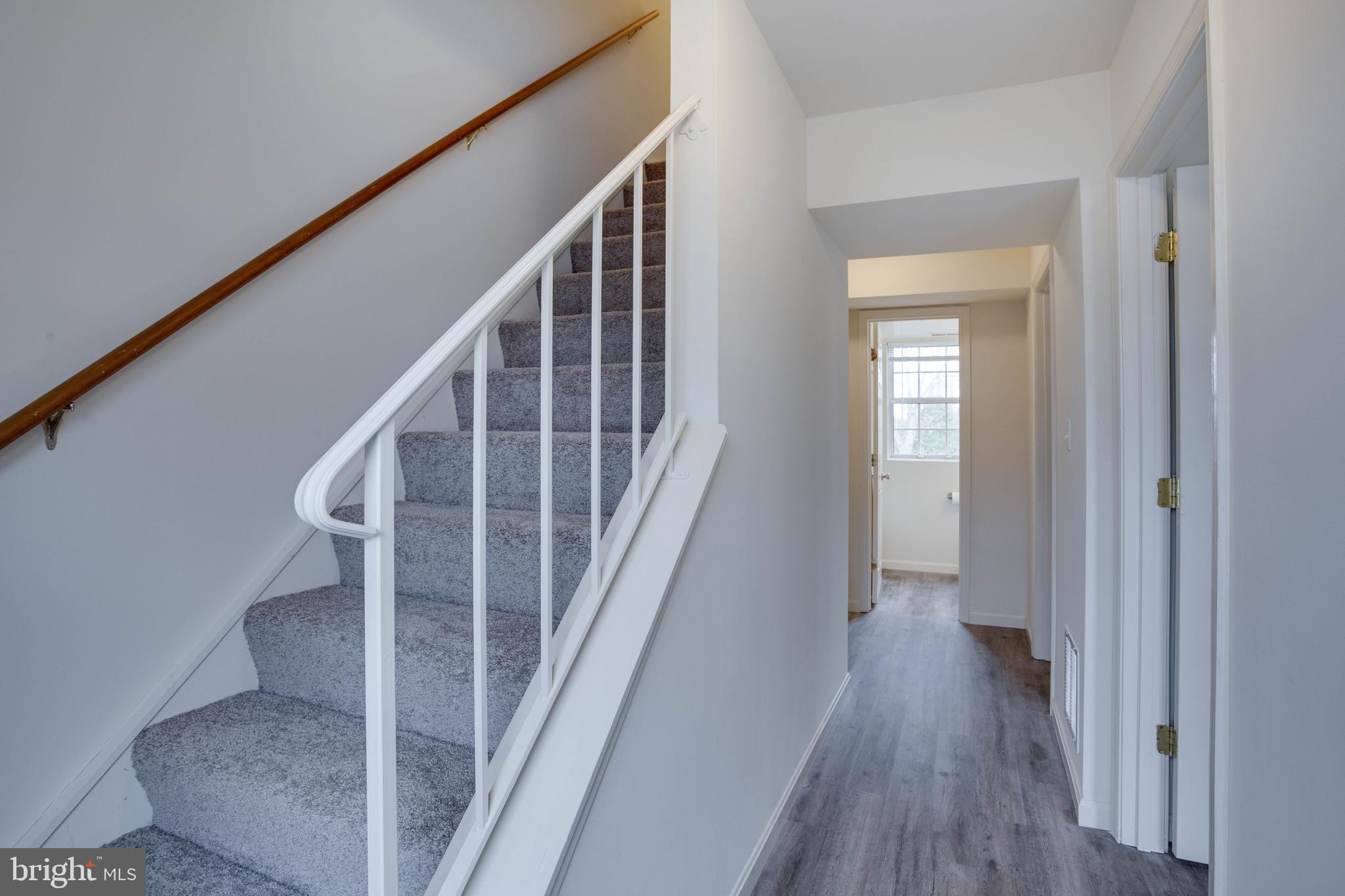 BURNT OAKS - Residential