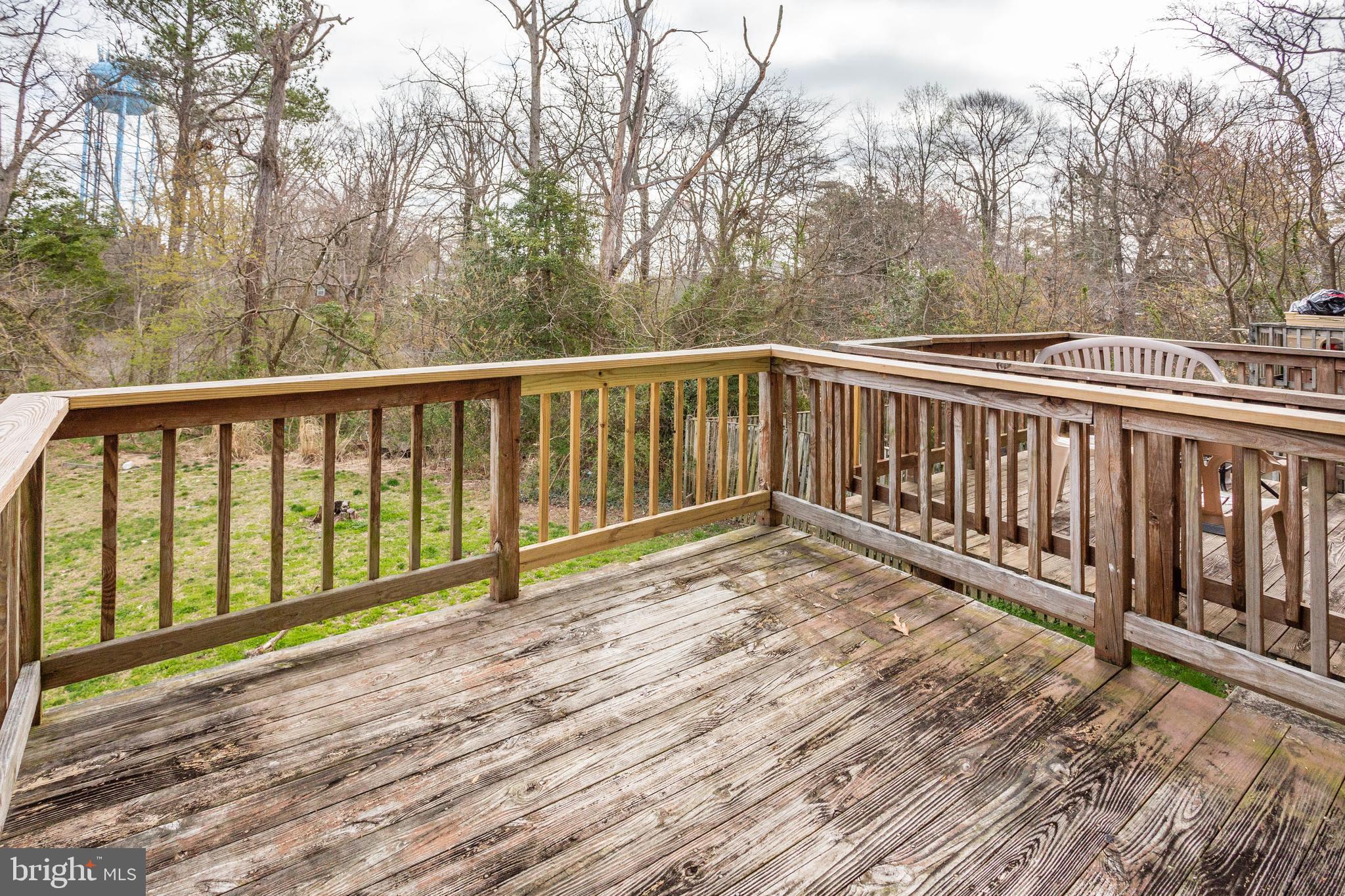 BURNT OAKS - Residential