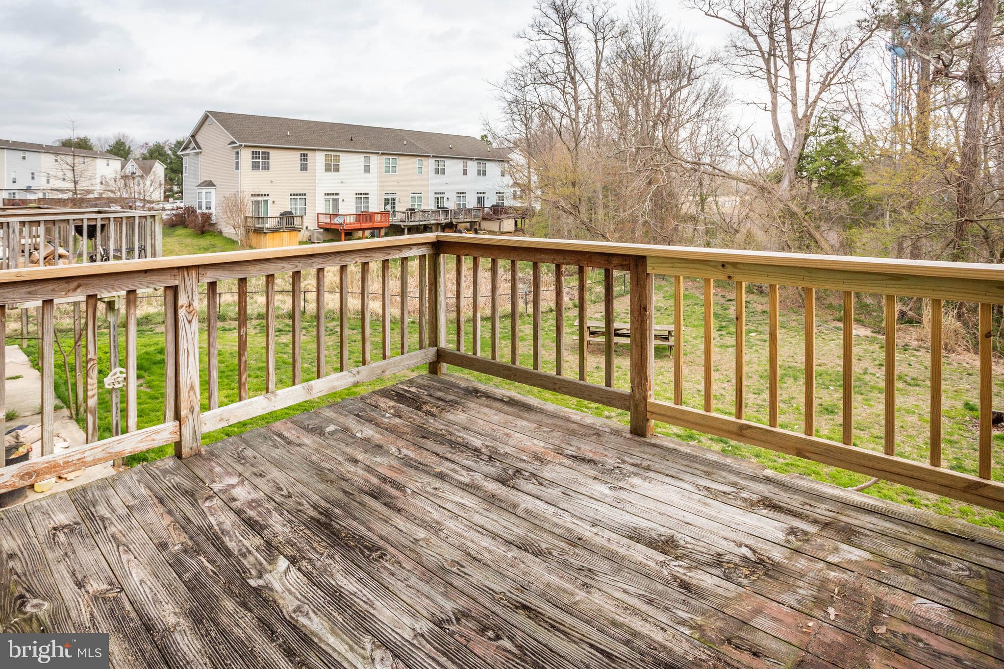 BURNT OAKS - Residential